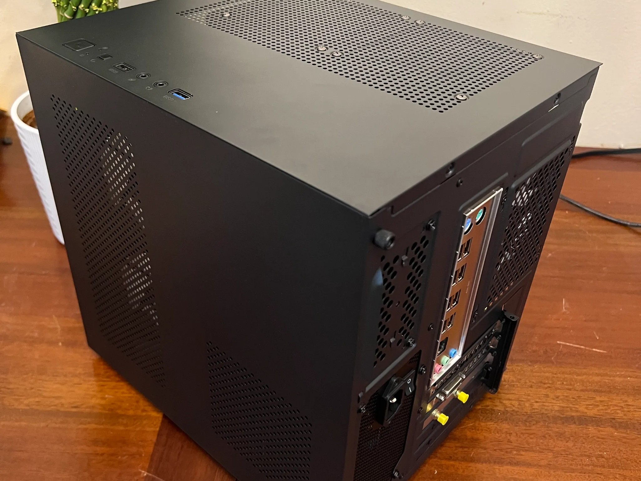 Water Cooled Intel 10 Core Gaming PC GTX 1080 1tb NVME SSD 32GB RAM WIFi WINDOWS 11 Pro