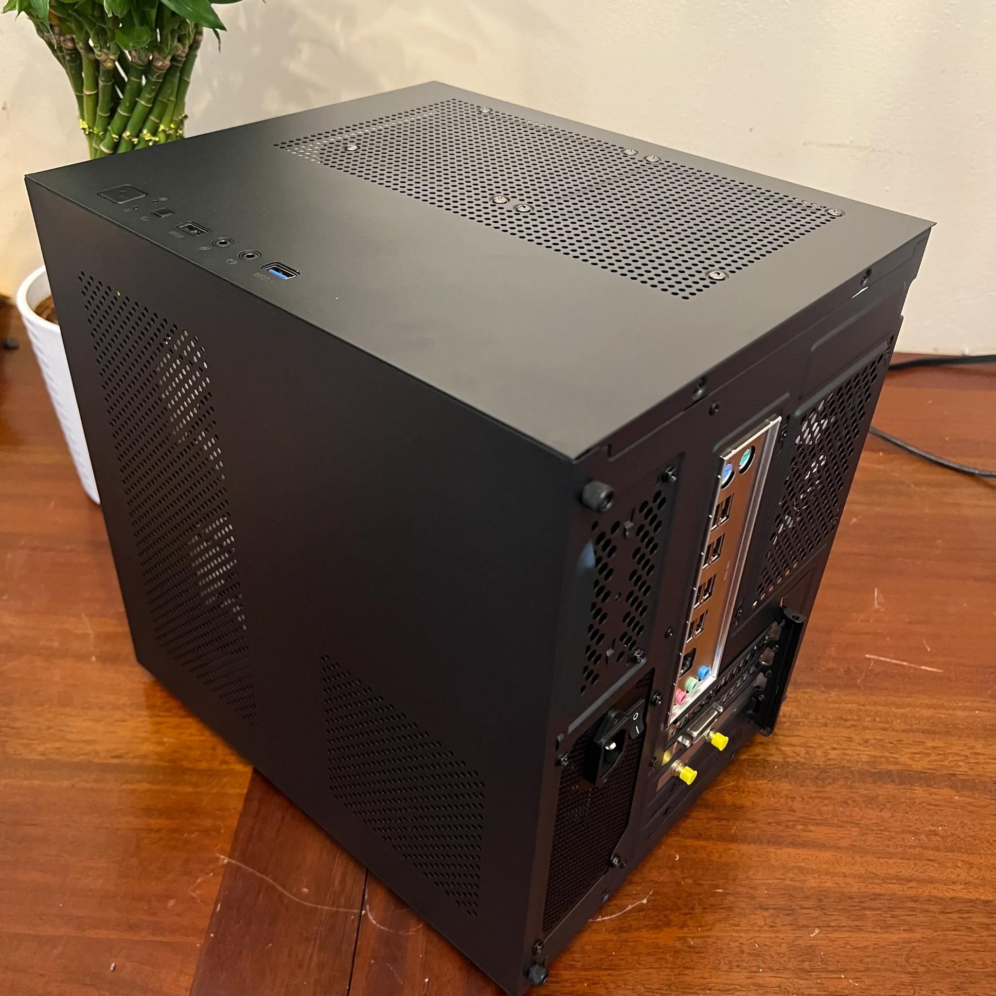 Water Cooled Intel 10 Core Gaming PC GTX 1080 1tb NVME SSD 32GB RAM WIFi WINDOWS 11 Pro