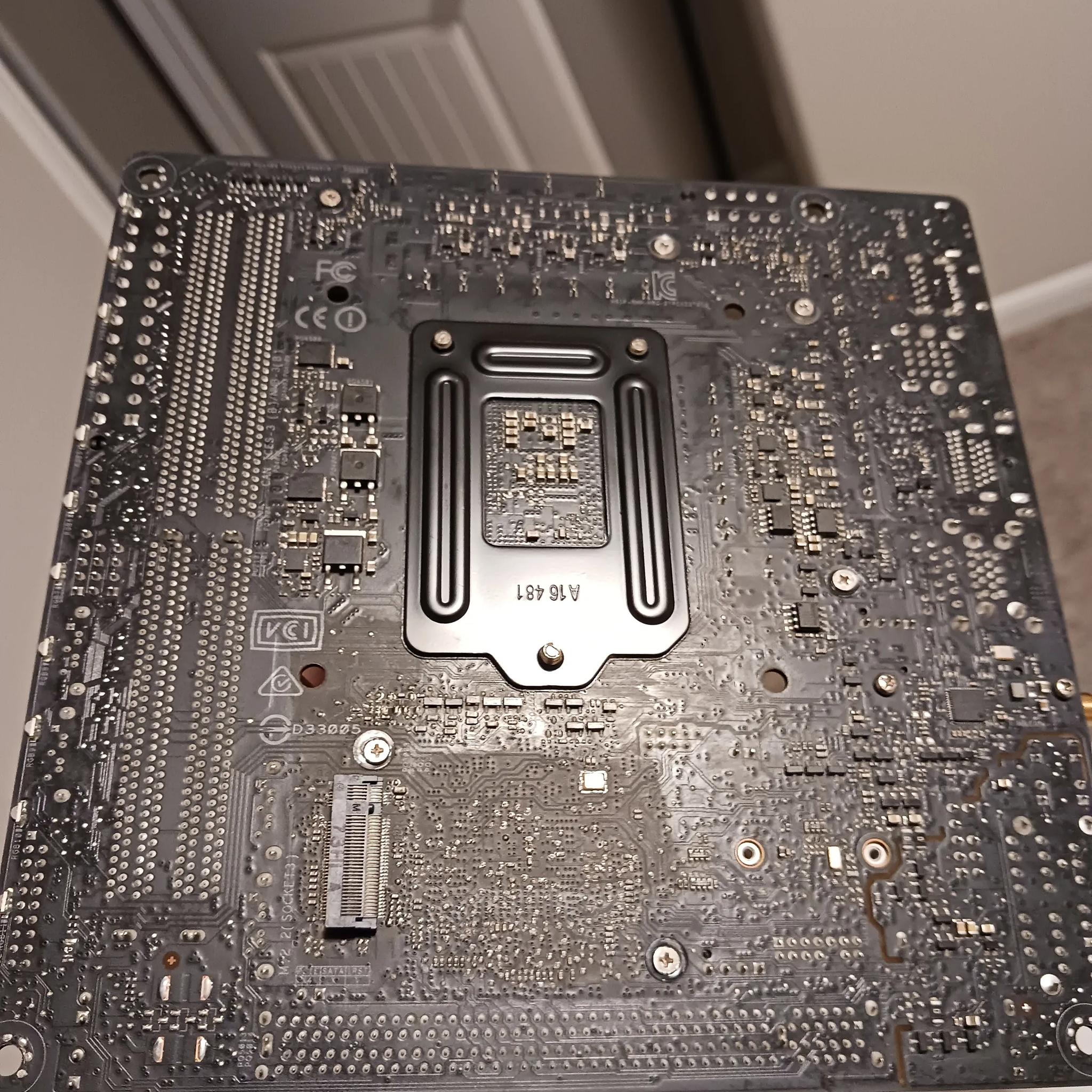 Intel Core i7-7700k with Asus Z270i mITX mobo