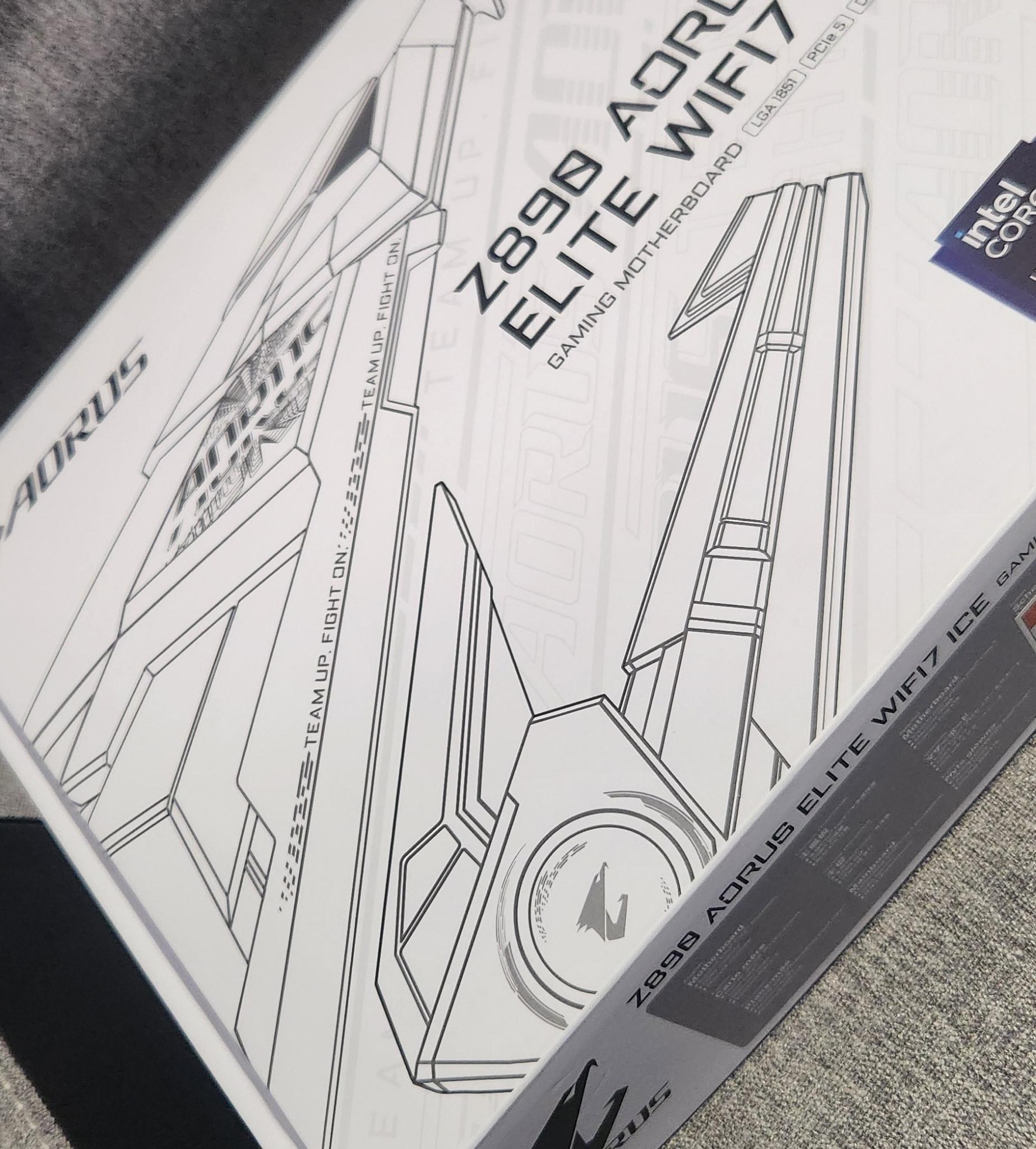 Gigabyte Z890 AORUS ELITE WIFI7 ICE