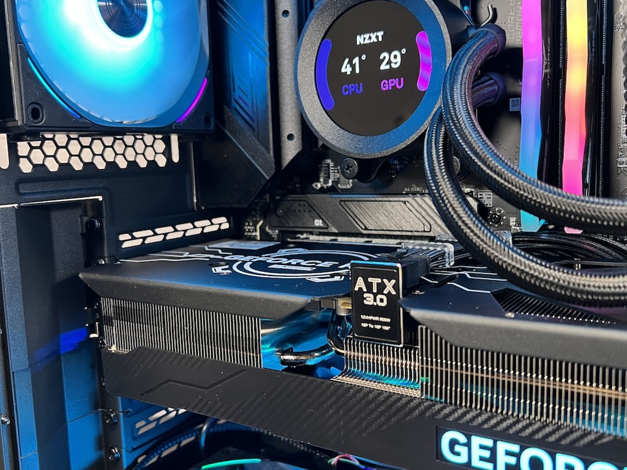 The Classic | Ryzen 7 7800X3D RTX 4070 TI 32GB DDR5 1TB M.2 Wifi 6E WIN 11 Pro Gaming PC