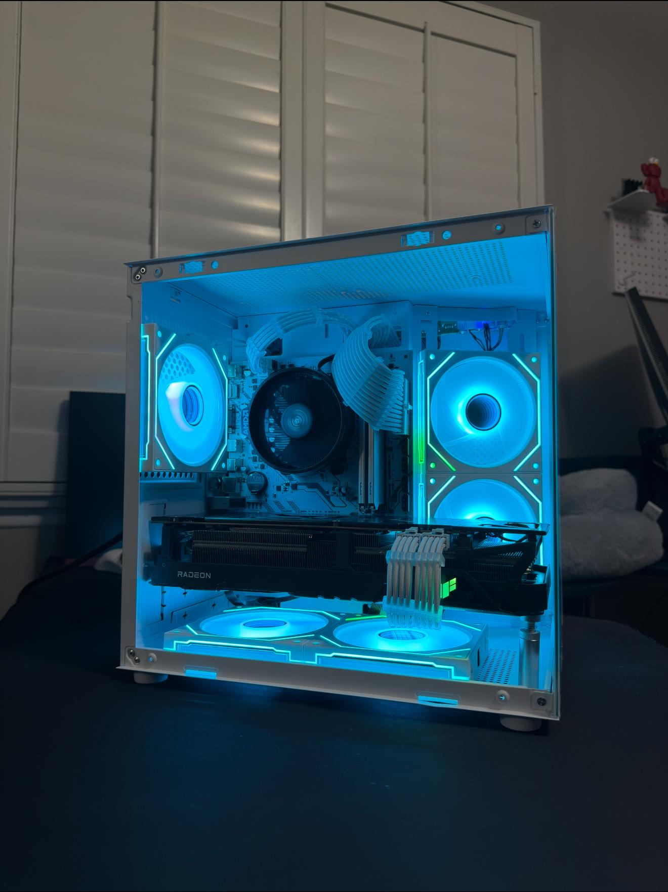 1440p COMPACT GAMING PC | 6700xt | RYZEN 5 5600 | 32GB RAM | 1TB M.2