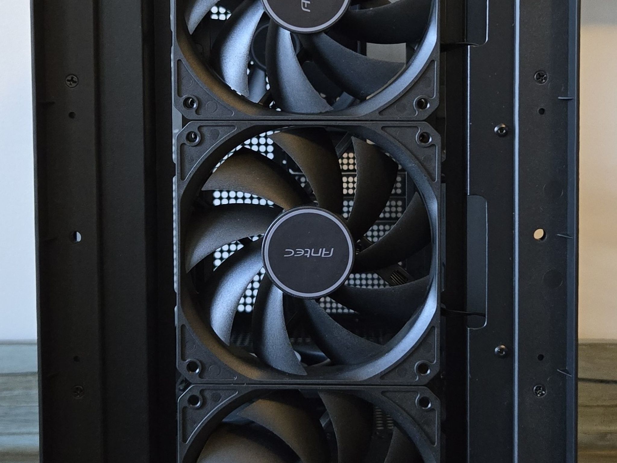 Antec Flux, Barely used, purchased in september 2025.  Black, great condition. All Fans Included