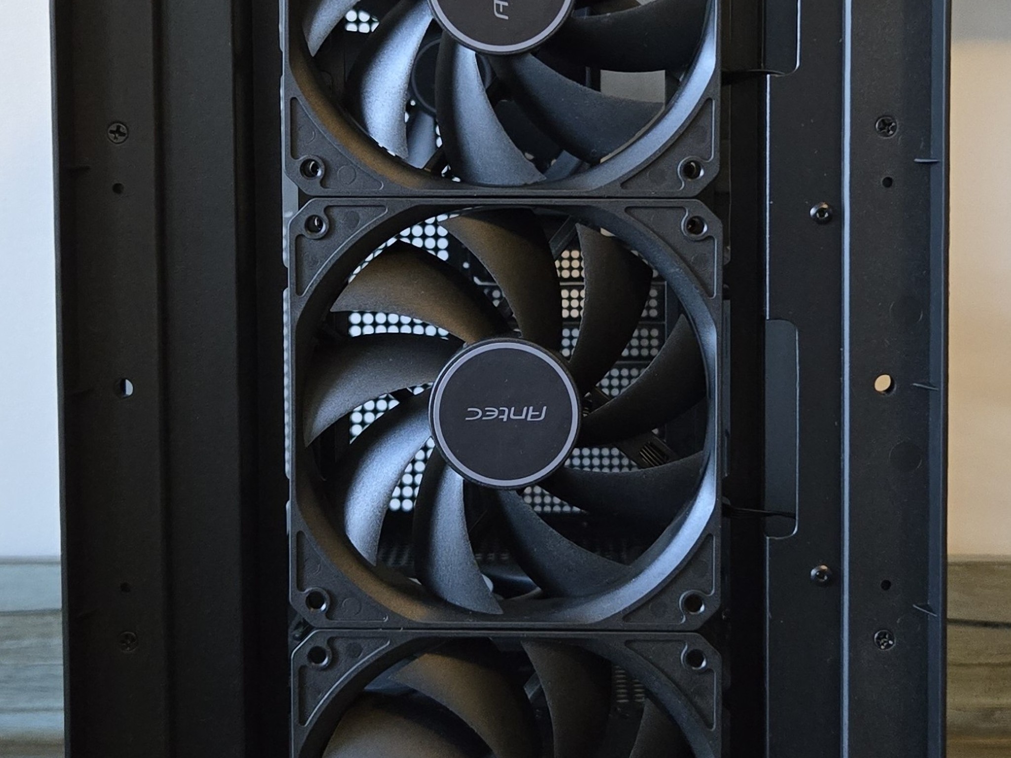 Antec Flux, Barely used, purchased in september 2025.  Black, great condition. All Fans Included