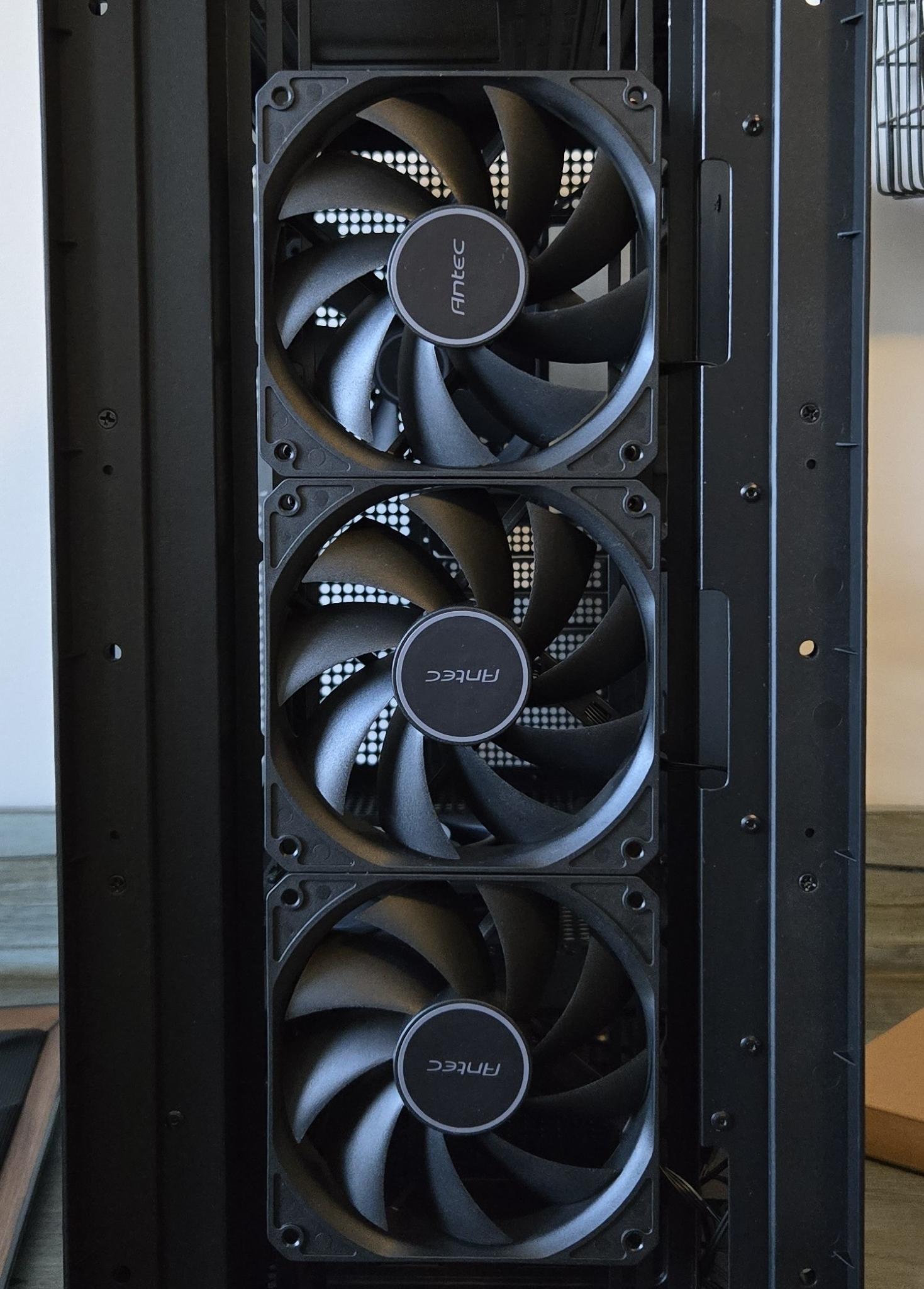 Antec Flux, Barely used, purchased in september 2025.  Black, great condition. All Fans Included