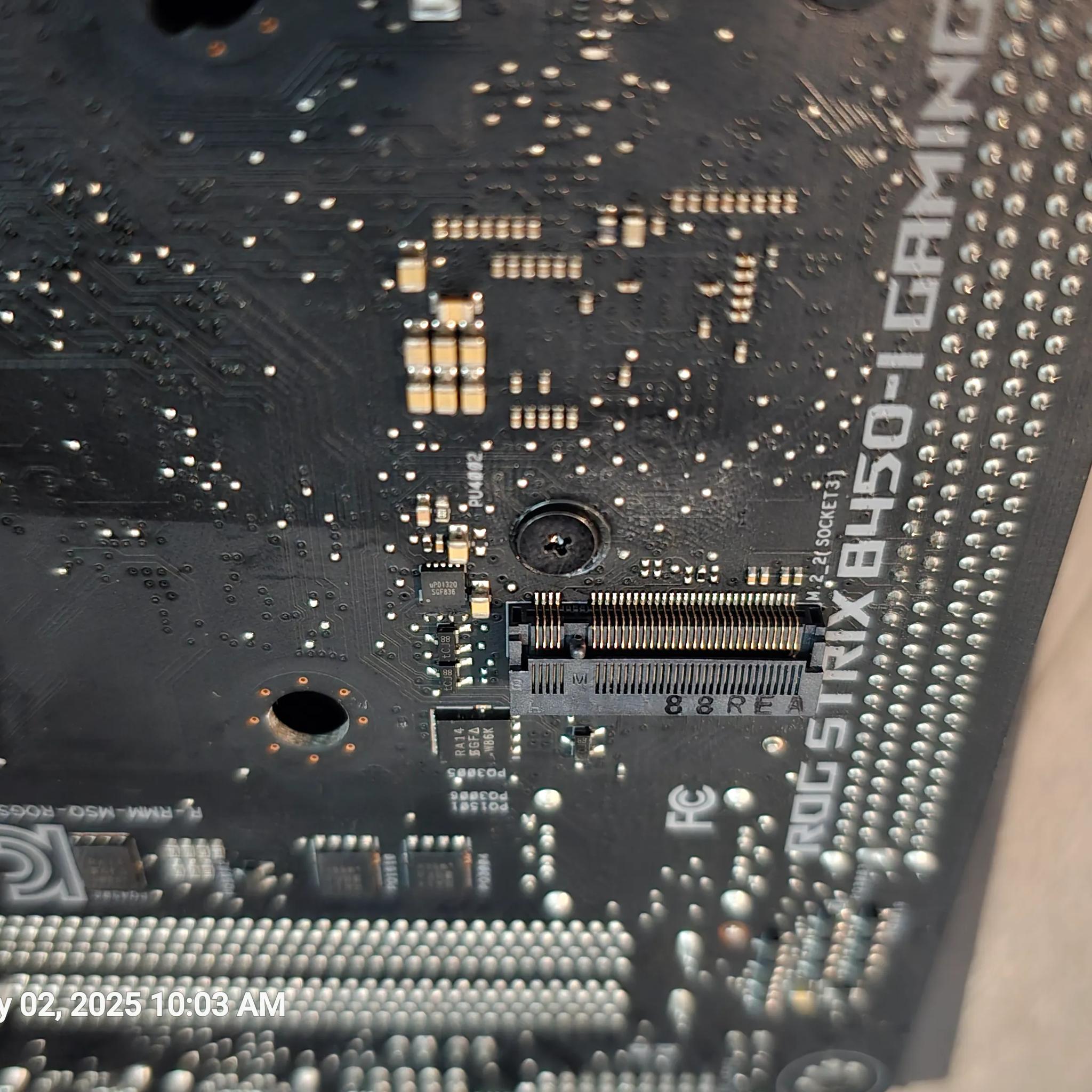 b450-i gaming/ Ryzen 5 2600/ Corsair vengeance 16gb 3000 mhz/ AMD cooler