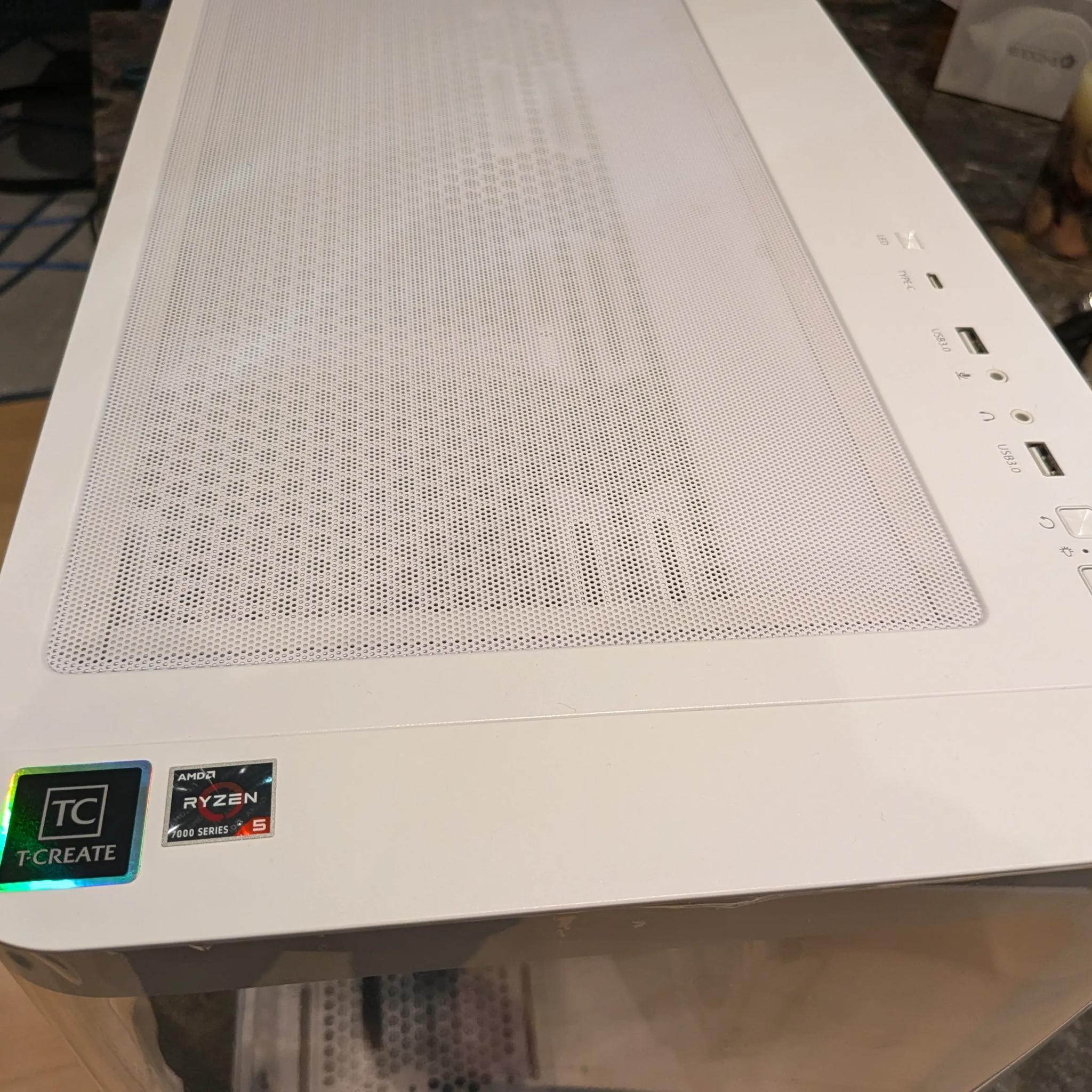 Whiteout Liquid Cooled Gaming PC - AMD Ryzen 5 7600X3D, AMD Radeon RX 7900XT, 32 GB DDR5, 4 TB
