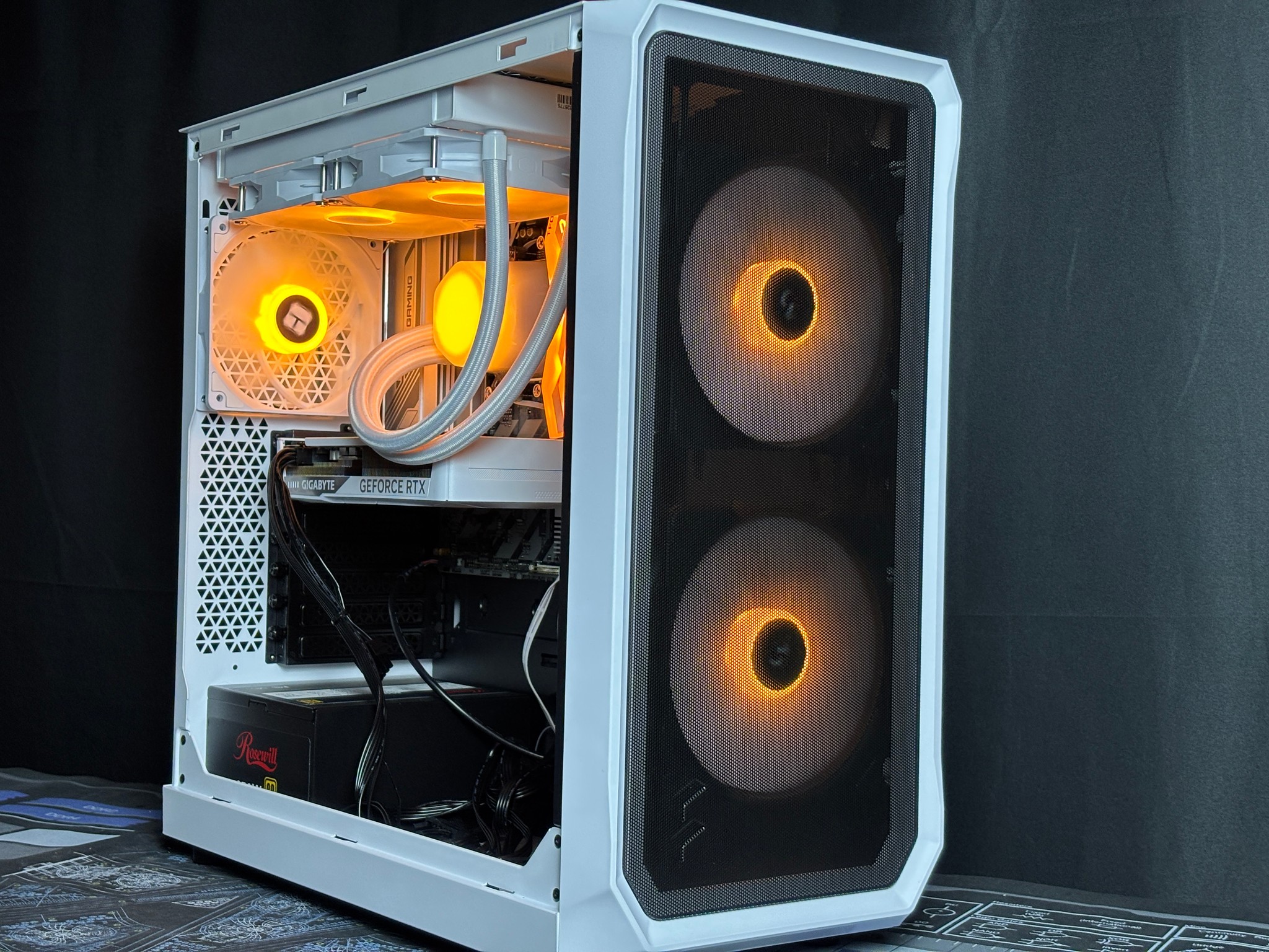 INSANE RTX 5060 PC| Ryzen 5 7600X | 16gb DDR5 | 1 TB M.2 SSD🎄