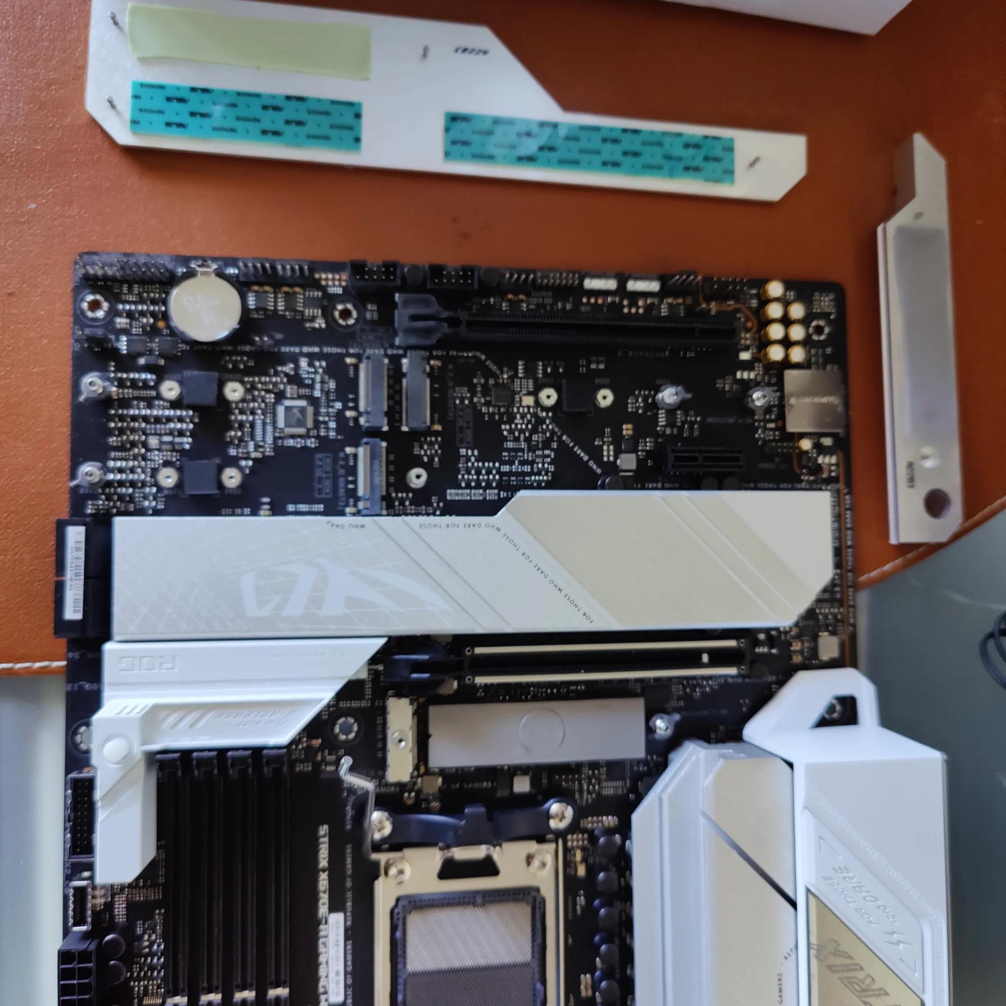 Asus strix X670e -A