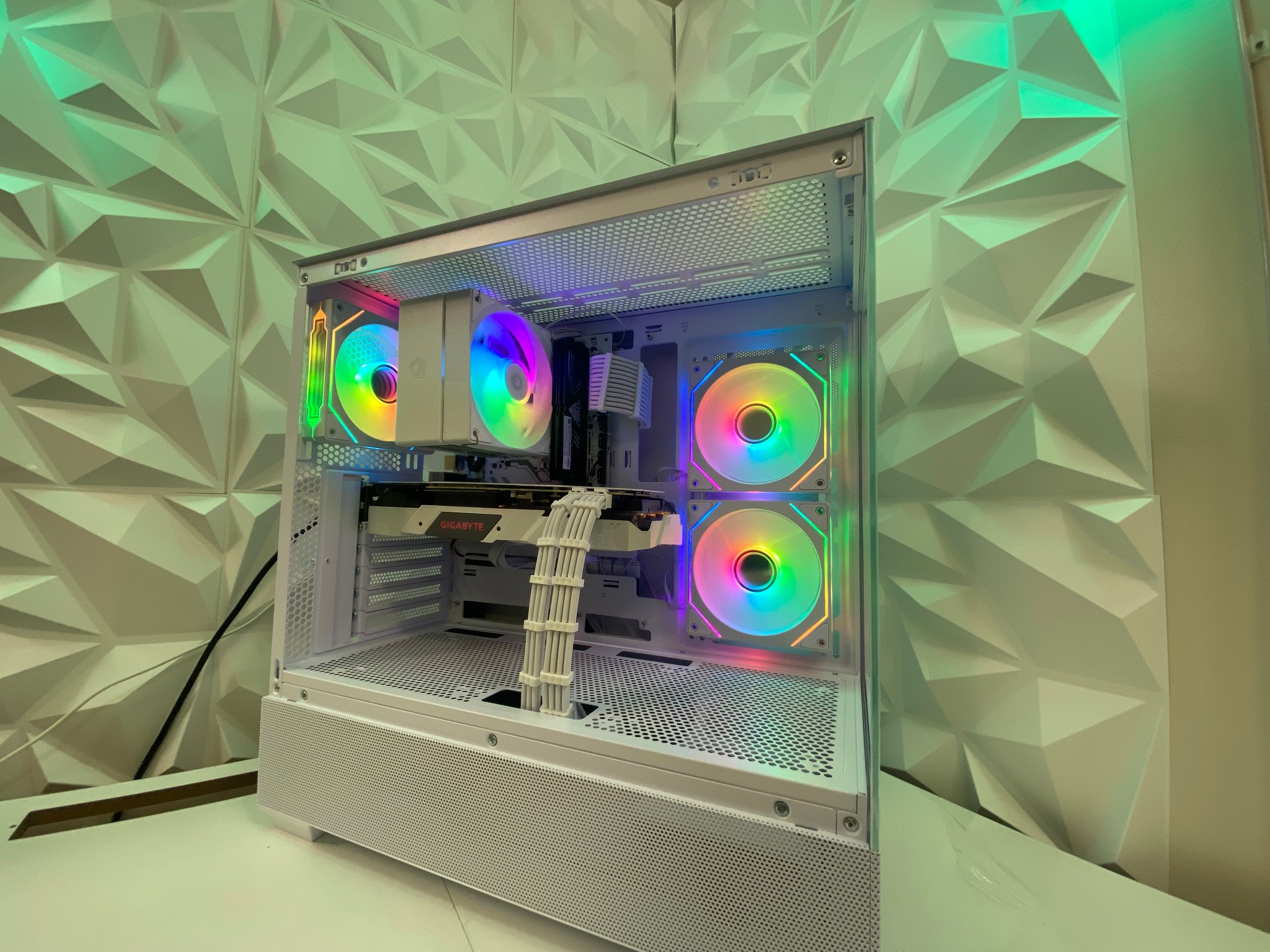 🎅🎅 White Elite Build – Ryzen 7 2700X + RTX 2070 Super 8GB | 1080p/1440p High FPS Ready