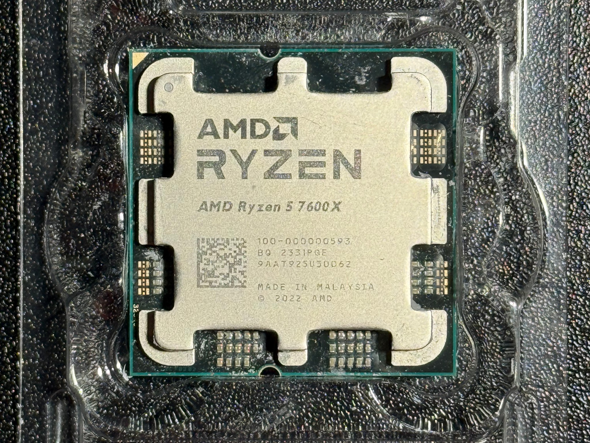 AMD Ryzen 5 7600X