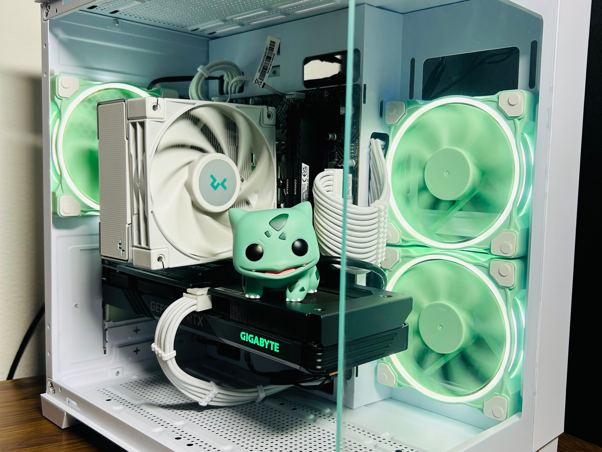 🐢🦖🌿Bulbasaur🌿🐢🦖 White Gaming PC (RTX 4060)