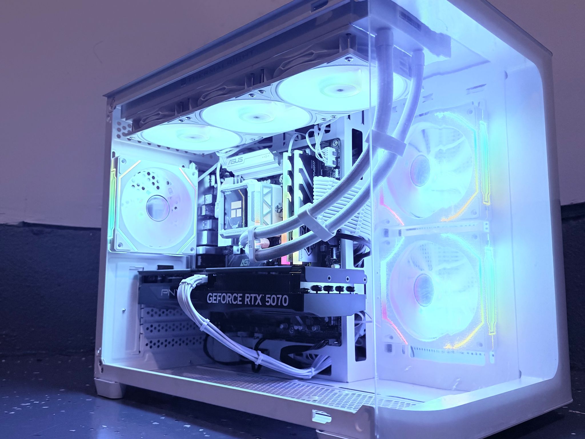 ⚪️"Crystal Frost🌈| 1440p Gaming | RTX 5070 | Ultra 7 265F | 32GB DDR5 | 1TB SSD | Free Shipping