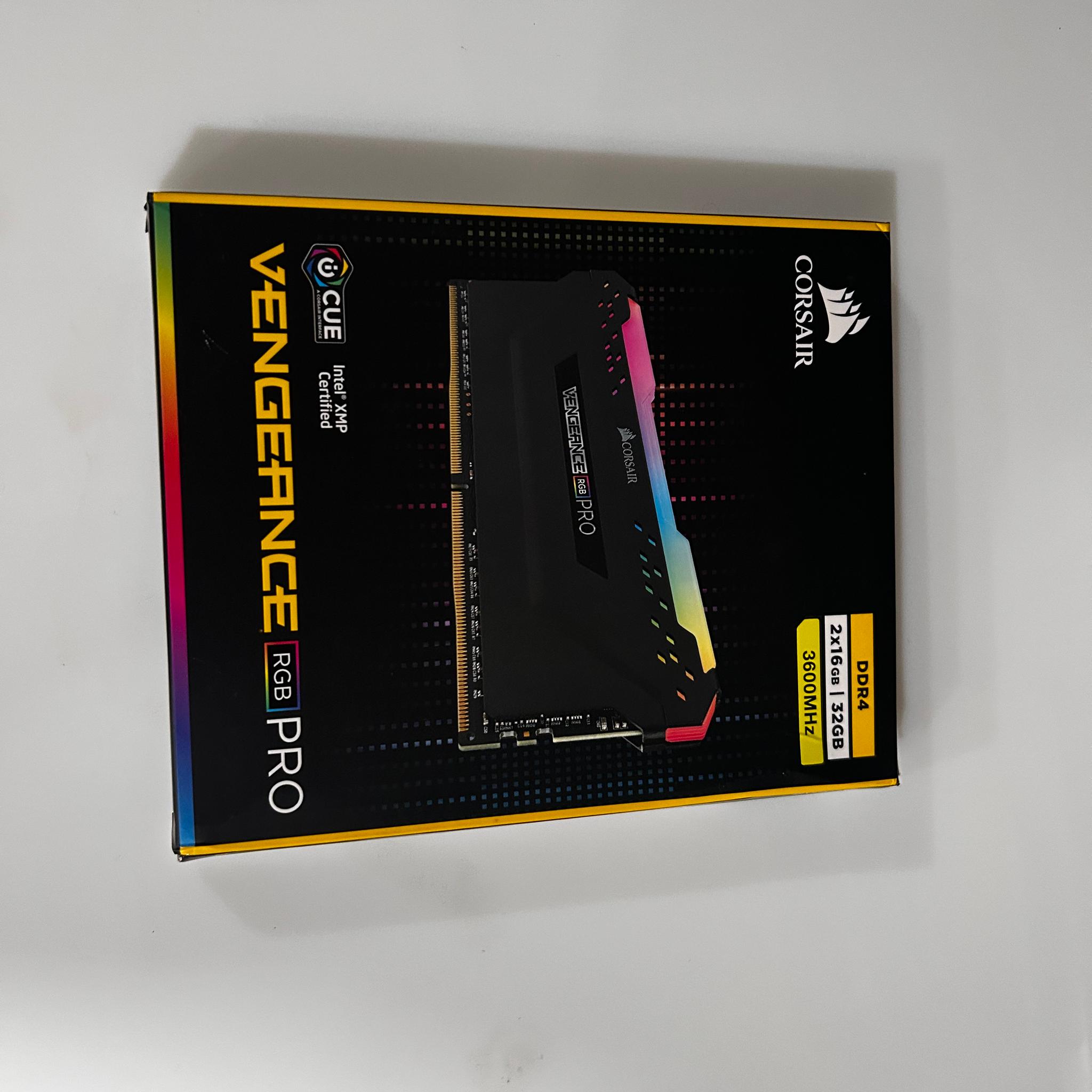 Corsair Vengeance RGB Pro 32GB DDR4-3600 (2x16GB) C18