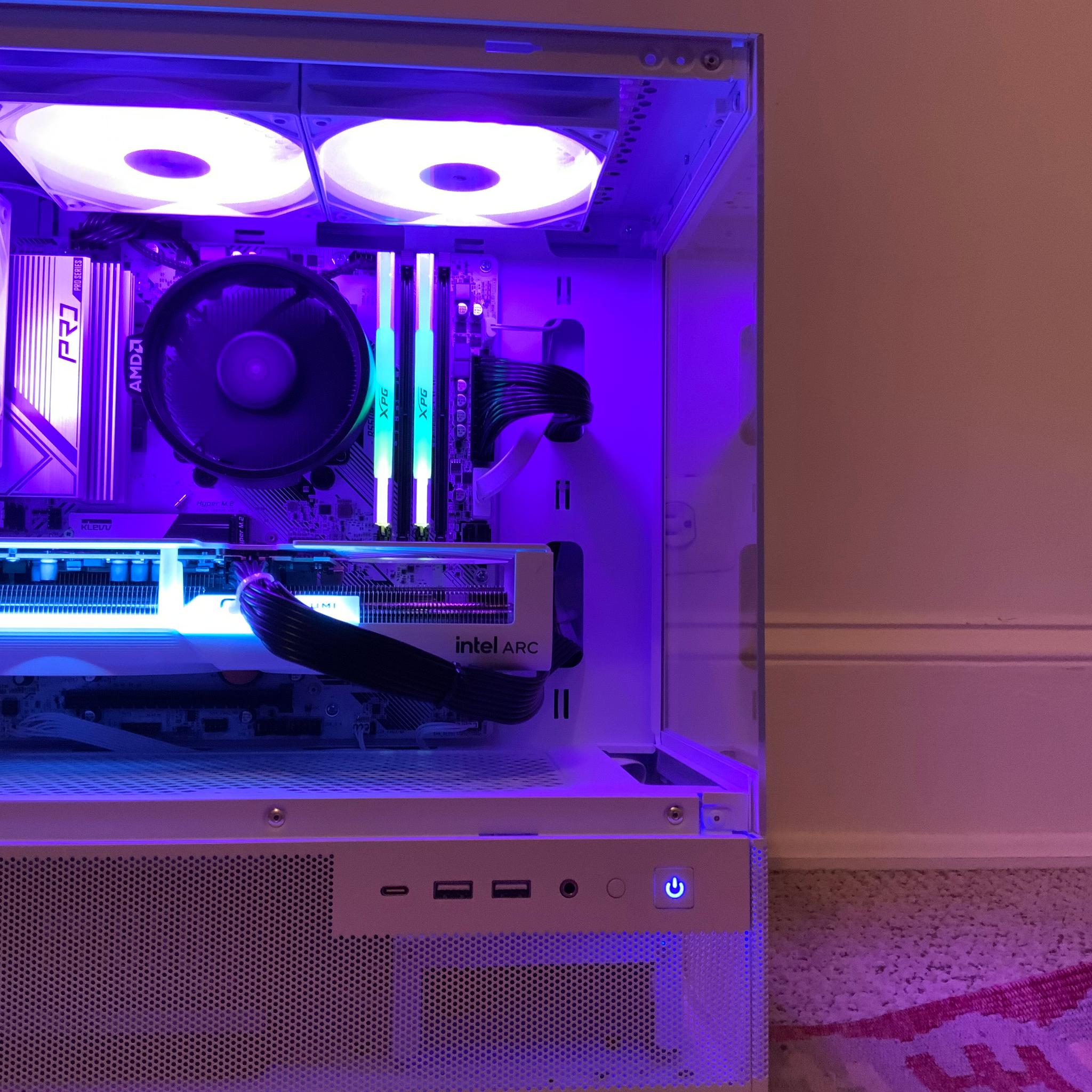 Extreme value white and black gaming pc Intel arc b580 and ryzen 5 5600!!