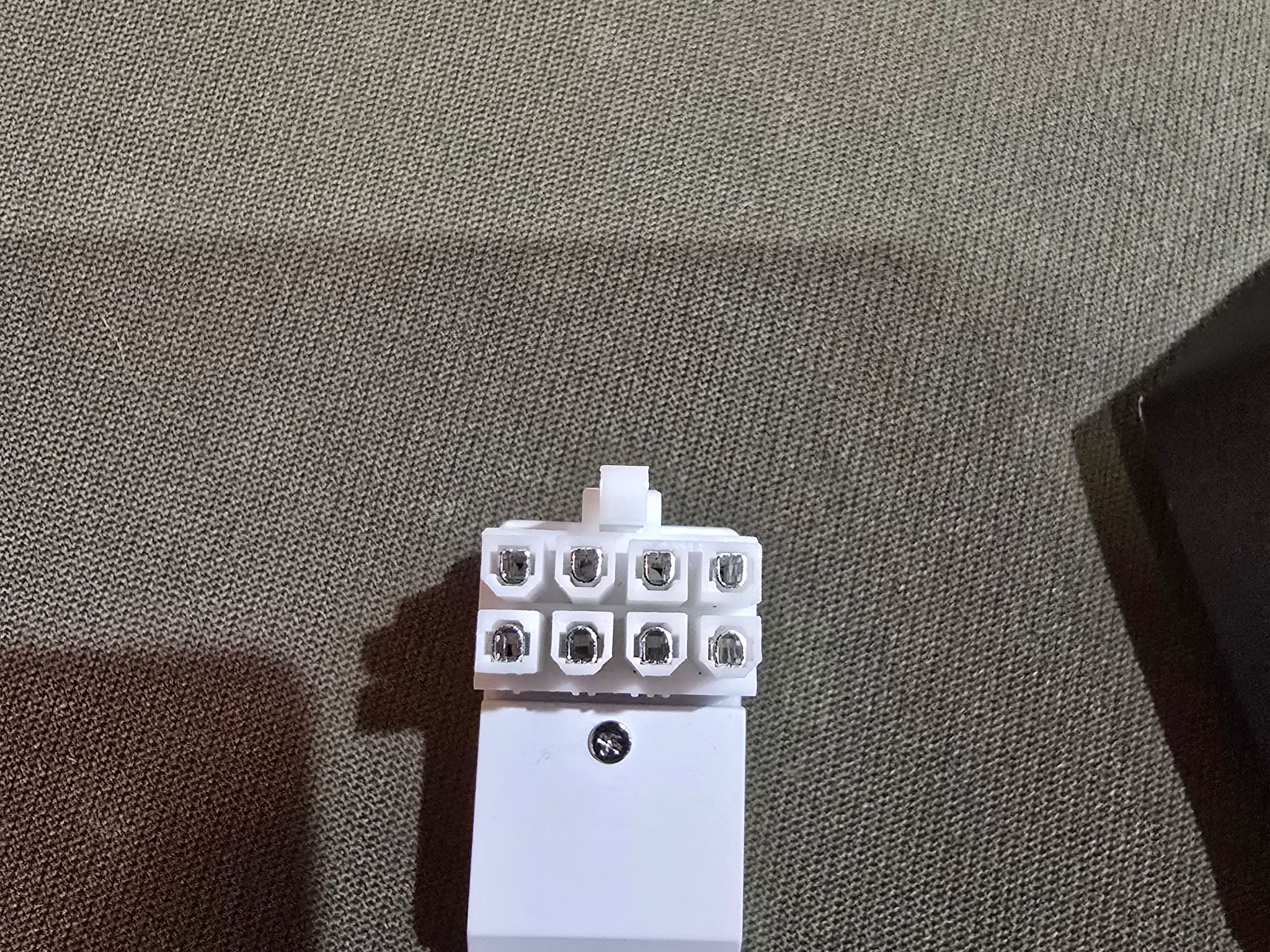EZDIY-FAB Shield Series 8-Pin PCIe GPU Power Adapter 90-Degree Angled Connector Reverse Type White