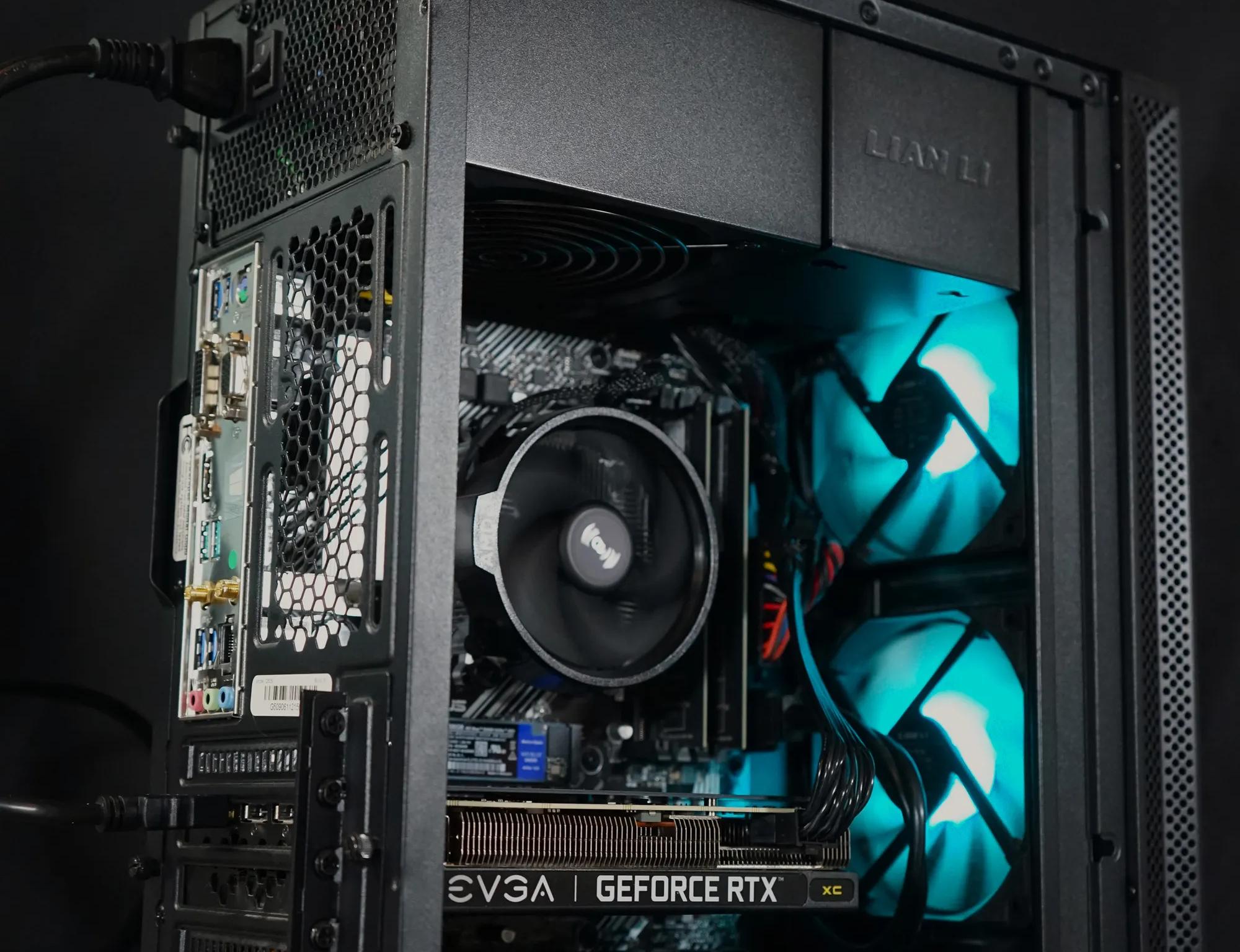 Mid Tier Gaming PC/Desktop!