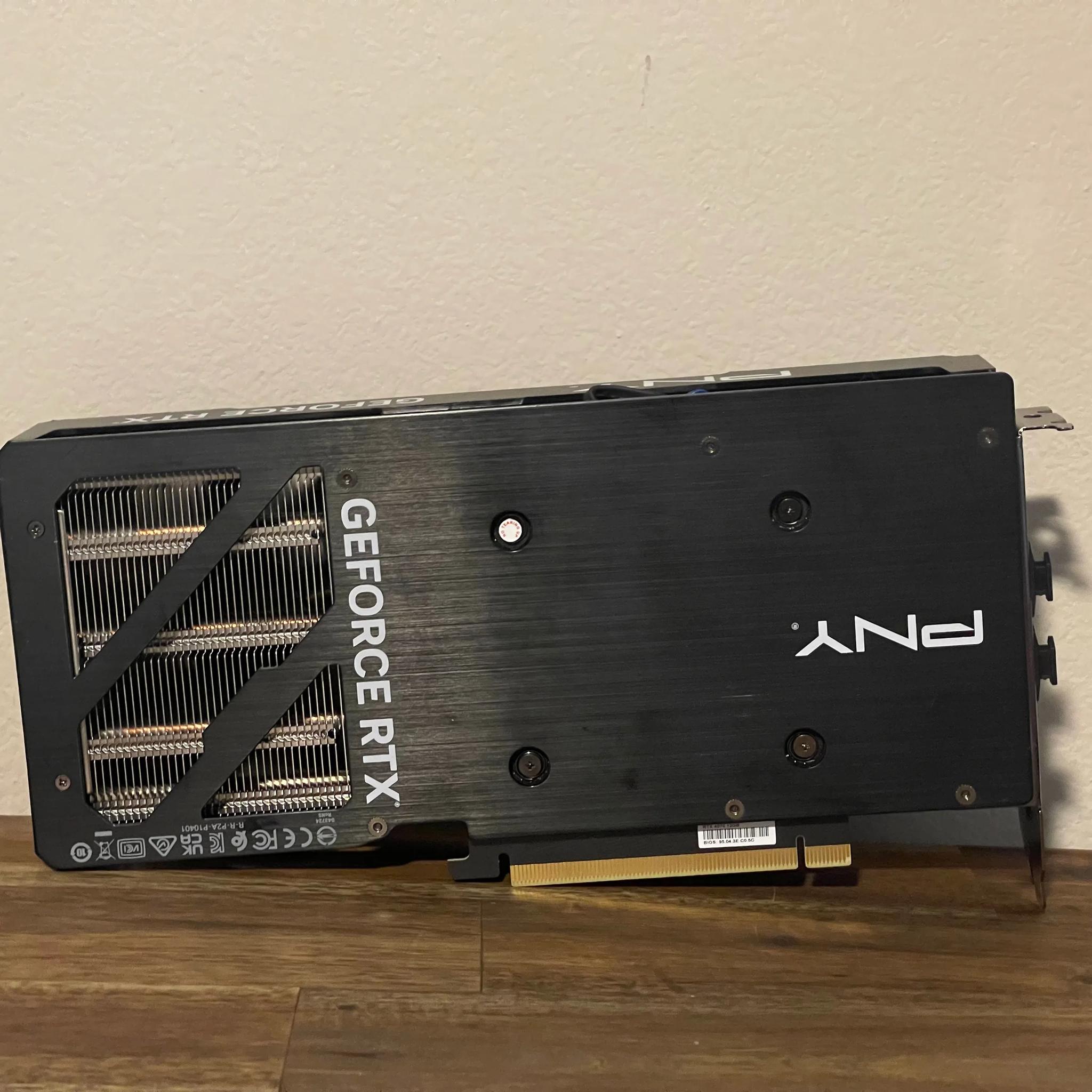 PNY GeForce RTX™ 4070 12GB VERTO™ Dual Fan