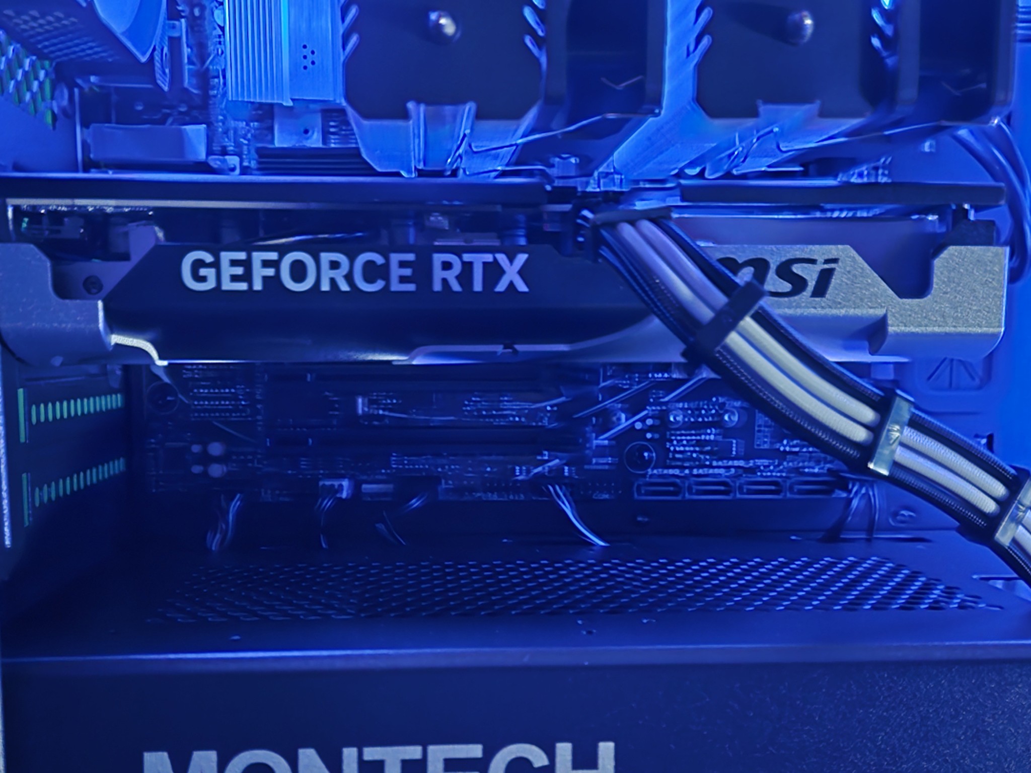 Gaming PC - Ryzen 5 9600X - RTX 5060 Ti 16GB - 32GB DDR5 6000MHz - BeZ Tech Custom