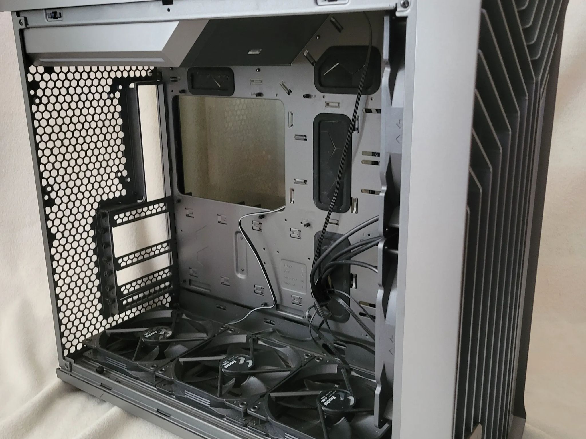 FRACTAL TORRENT EATX CASE, 2x180mm Front fans, NO RGB, Black
