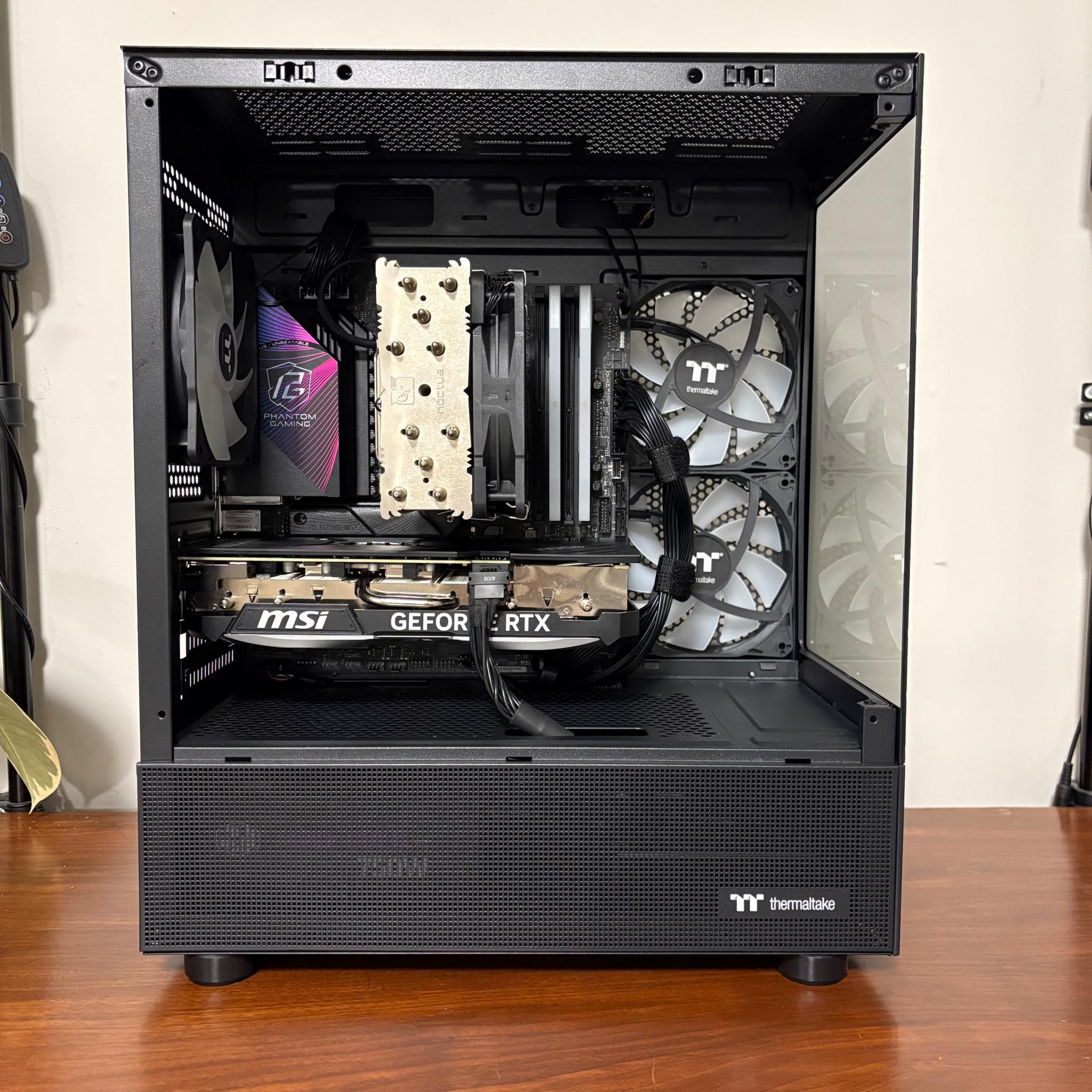 RTX 4070 TI Super | Ryzen 7 7700X | 32GB DDR4 | 1 TB SSD | 750W PSU | 3x 120mm Fan | mATX Case