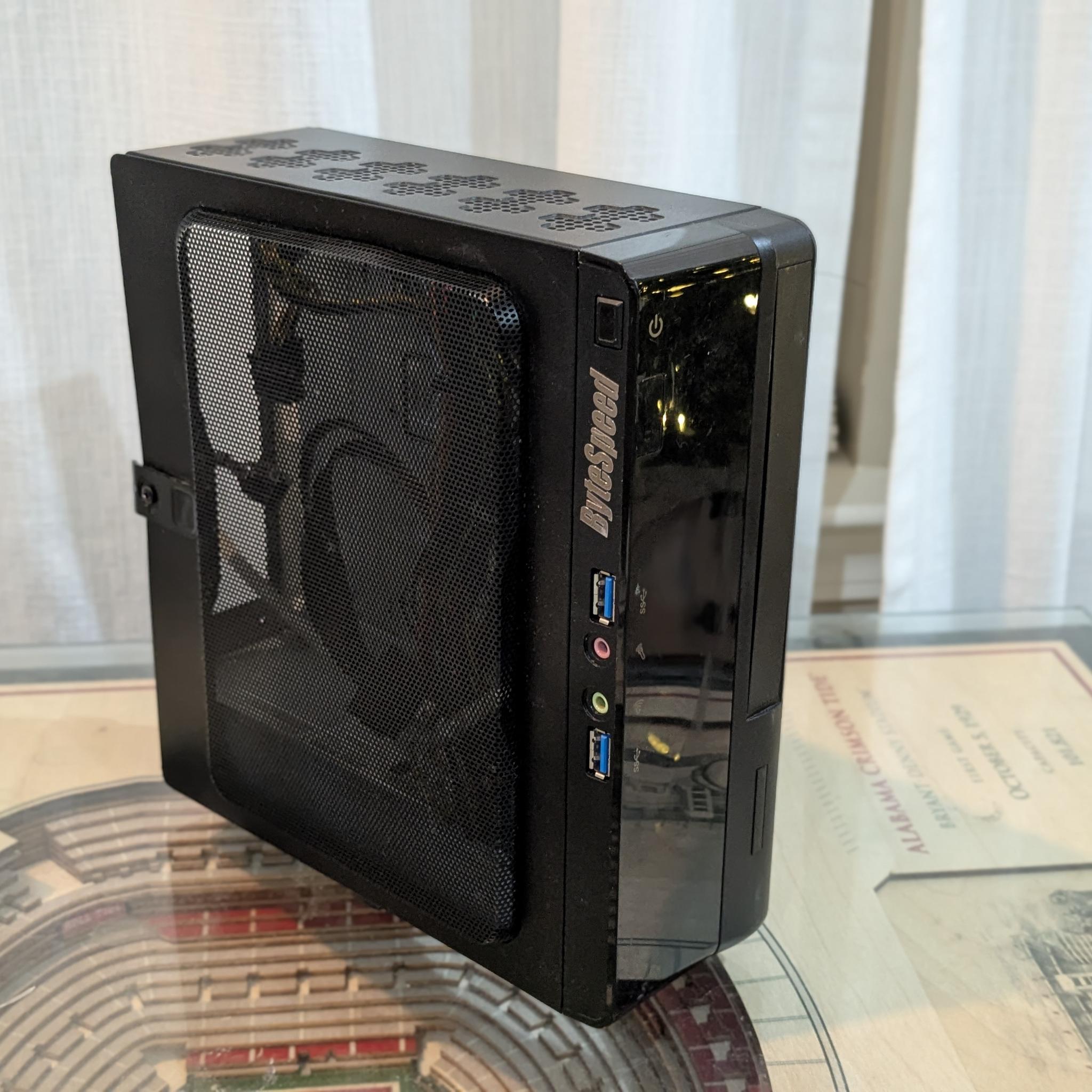 InWin Chopin - Mini ITX PC Case - VESA or vertical stands - WITH 150W PSU and cord