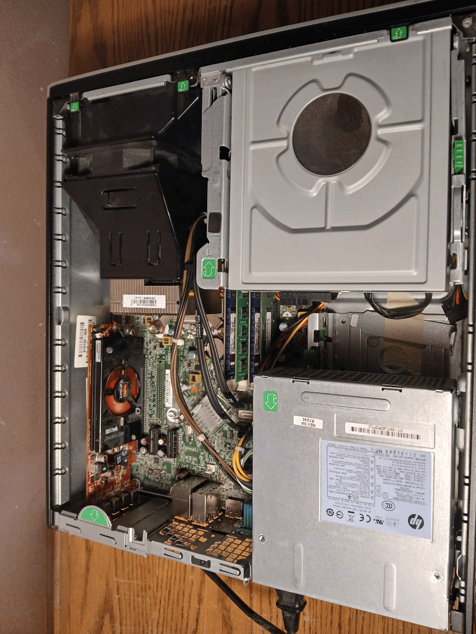 SFF | Xeon e3-1240 | FirePro W4100 | 12gb 1333MHz | 240gb ssd