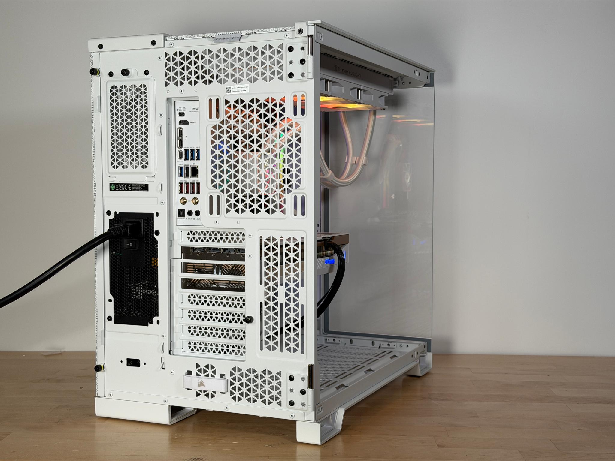 RTX 5070ti Intel Core Ultra 7 265kf All White Gaming PC