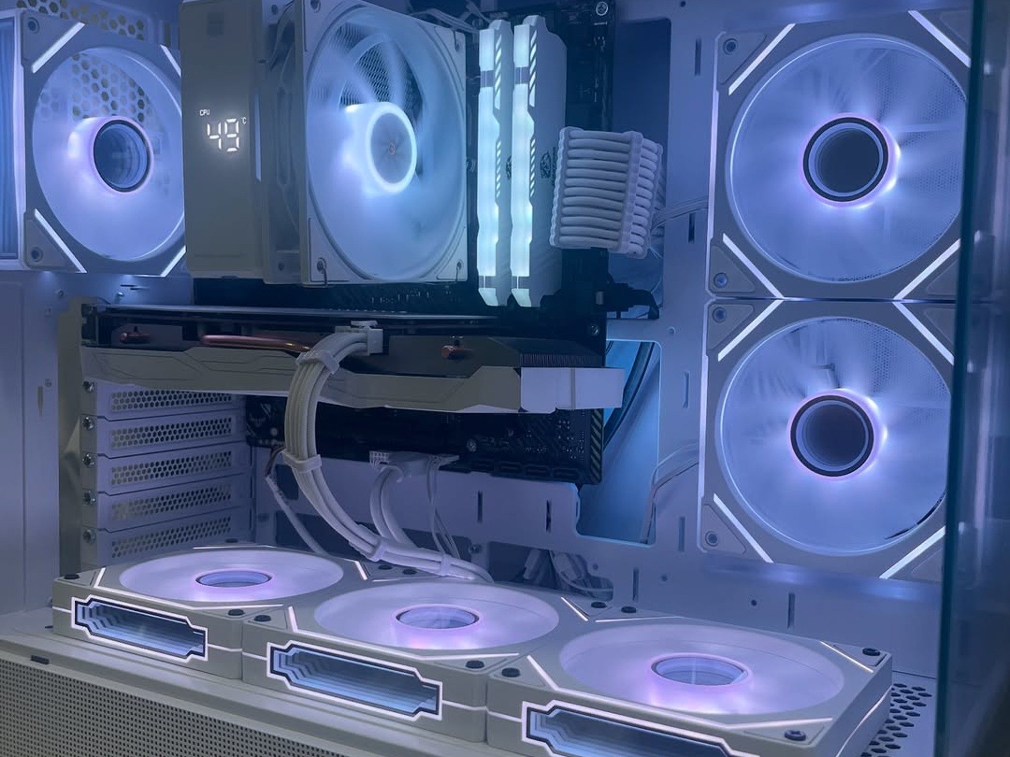 High Value Gaming pc | RX 6600 XT | R5 3600X | 32 GB RAM | 1 TB NVME