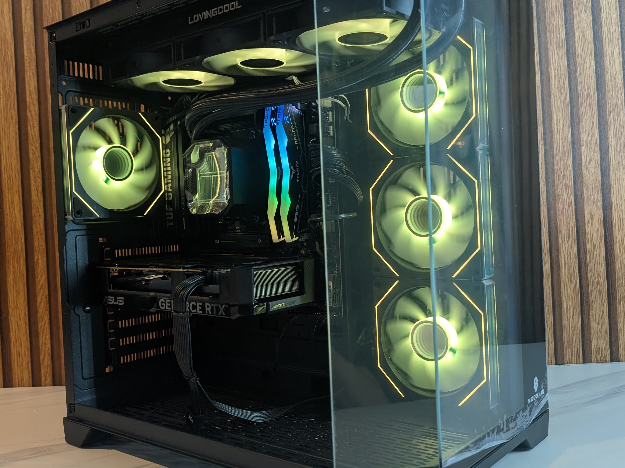 RTX 4070 | RYZEN 5 7600X | 16GB DDR5 | 1TB NVME | 360MM AIO
