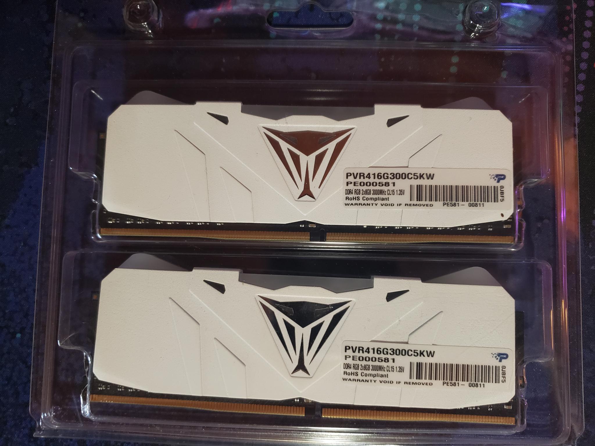 Patriot Viper White DDR4 16GB 3000