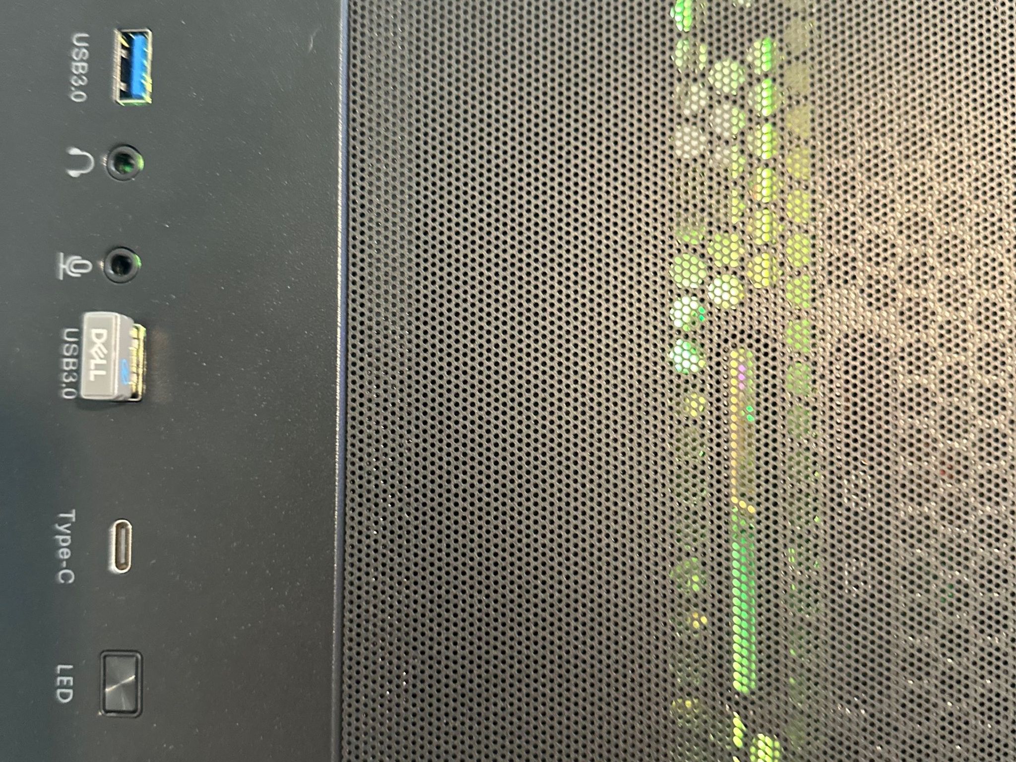 Ryzen 5 7600X3D / RTX 5070 Ti 16GB - Mid Tower Gaming Beast