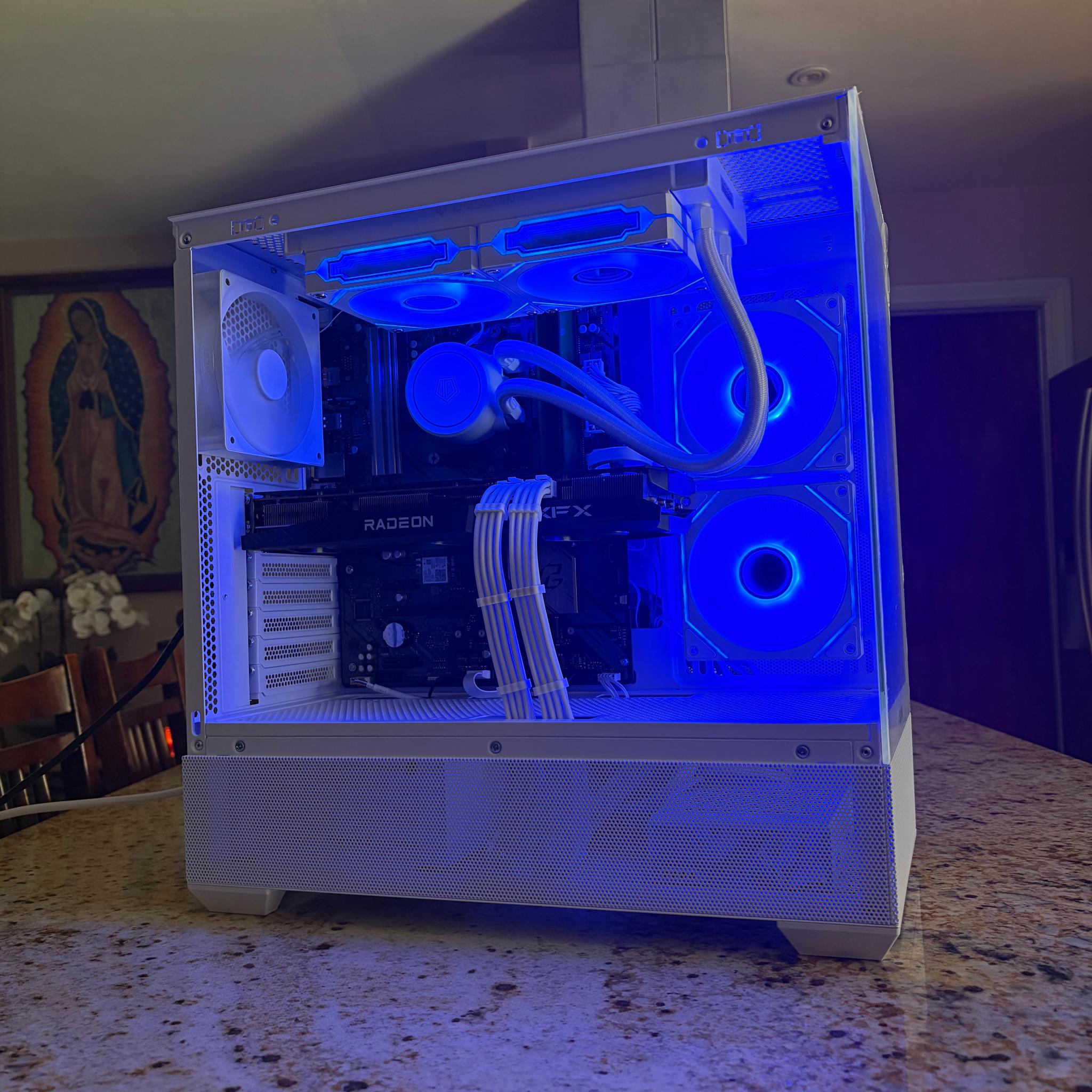 White Gaming PC | RX 6700XT 12GB | RYZEN 5 3600 | 16GB RAM | 1TB SATA SSD | Wi-Fi + Bluetooth