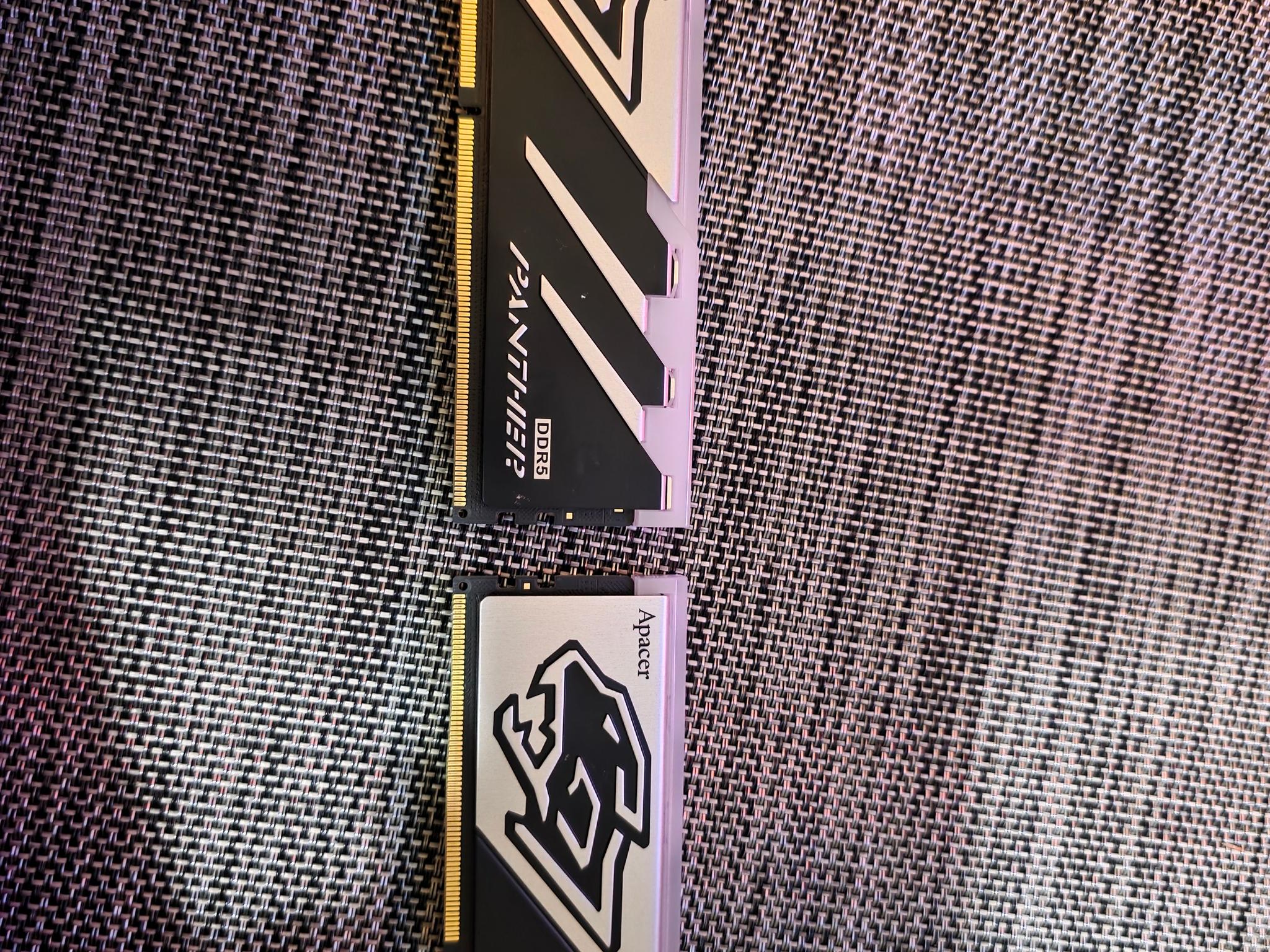 Apacer Panther RGB 32GB DDR5-6000 (2x16GB) - Image 3