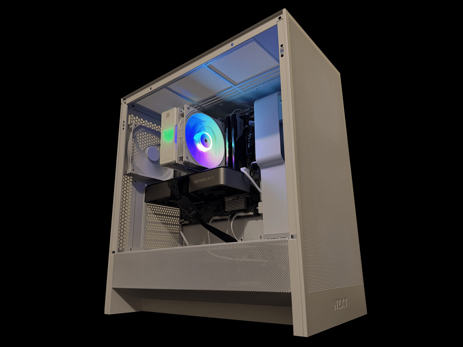 Nvidia 3070 - 7600X - 32GB RAM - NZXT H5 - Whiteout gaming pc