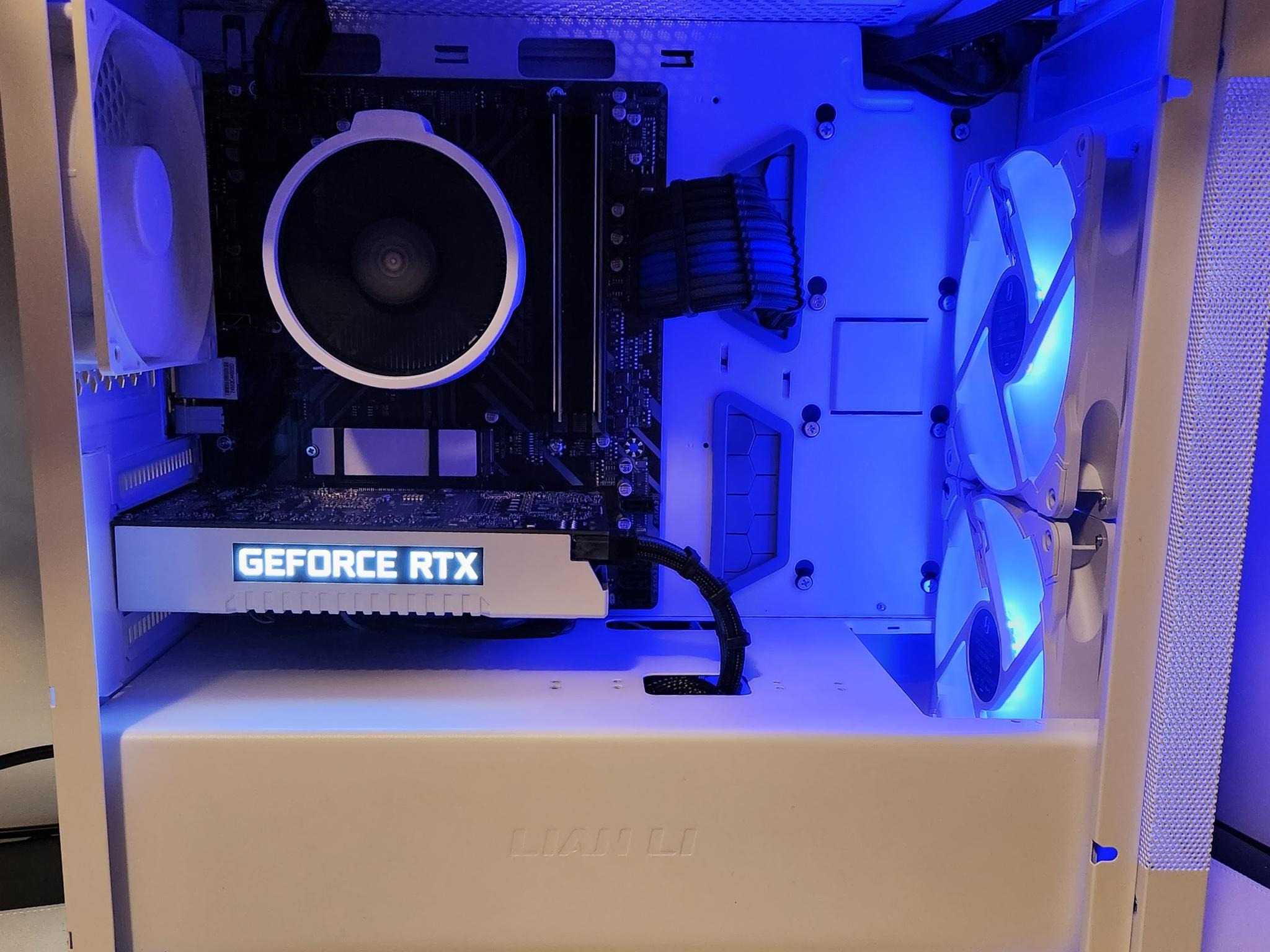 Frosty Mini Mesh Gaming PC Ryzen 5 3600 / 16GB DDR4 / 1TB SSD / RTX 2060