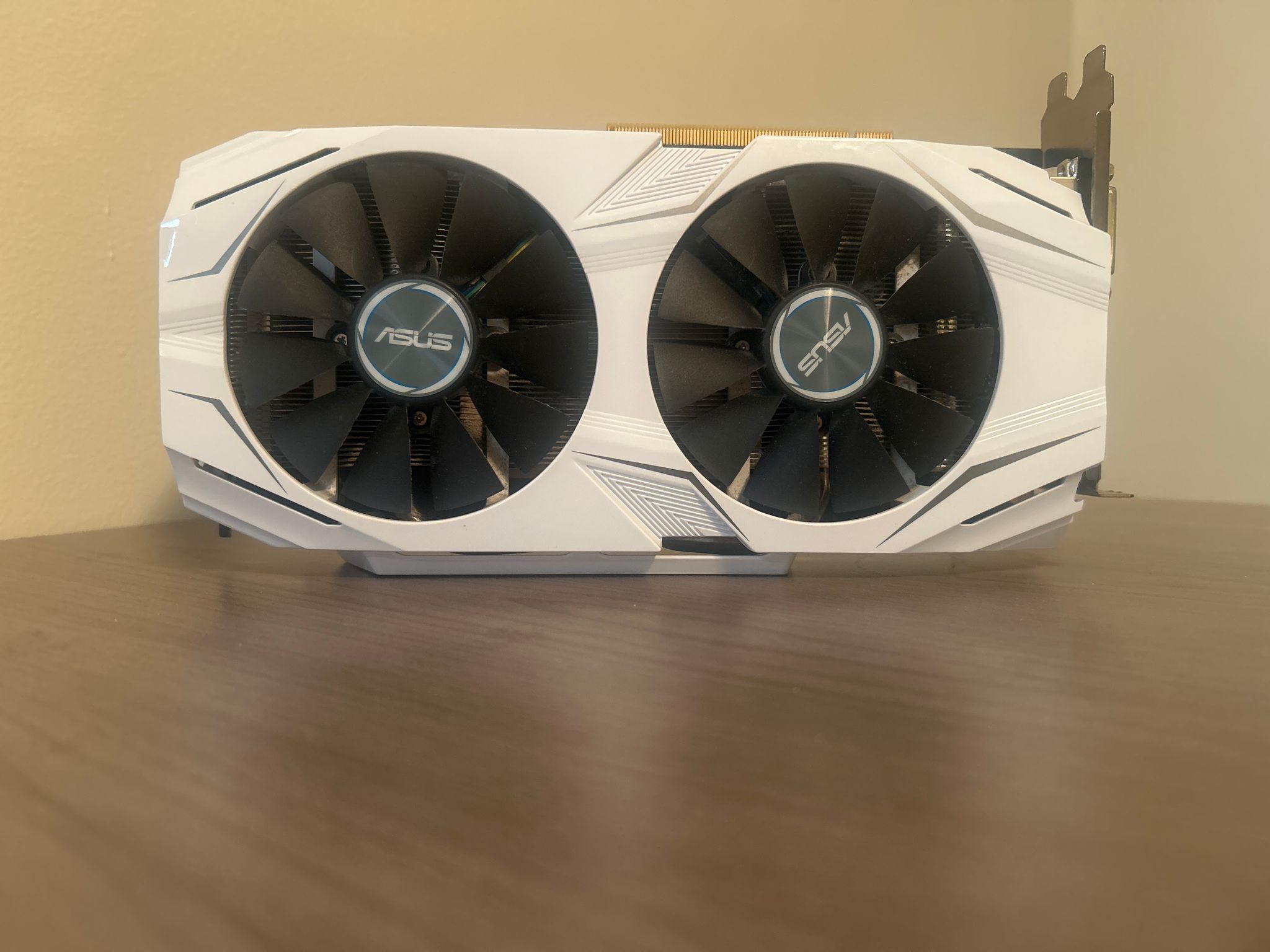 Asus dual GTX 1060 6gb