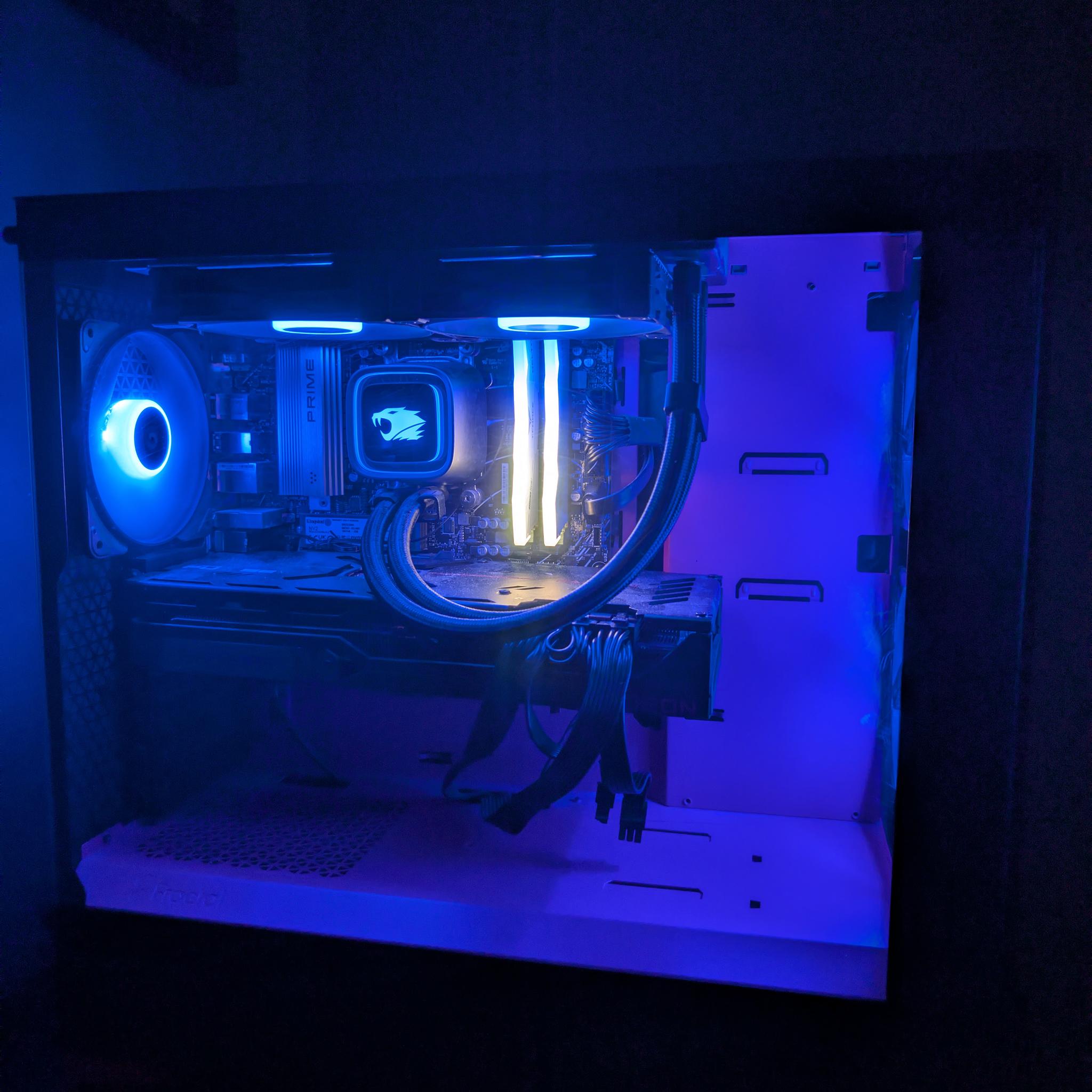 CPU | Ryzen 7700X ~ GPU | RX 7900XTX | 2TB SSD