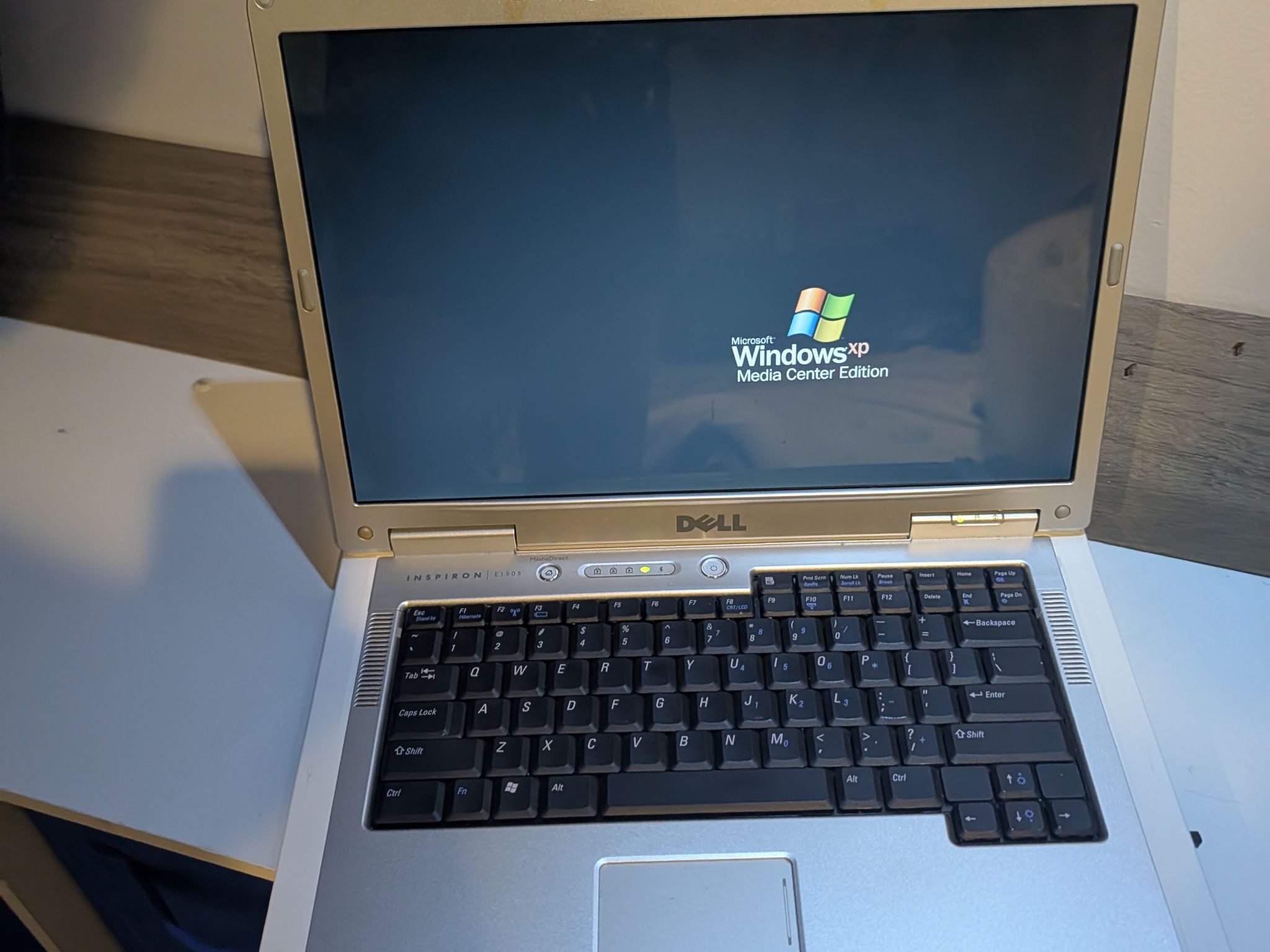 DELL Windows XP Laptop, Like new!