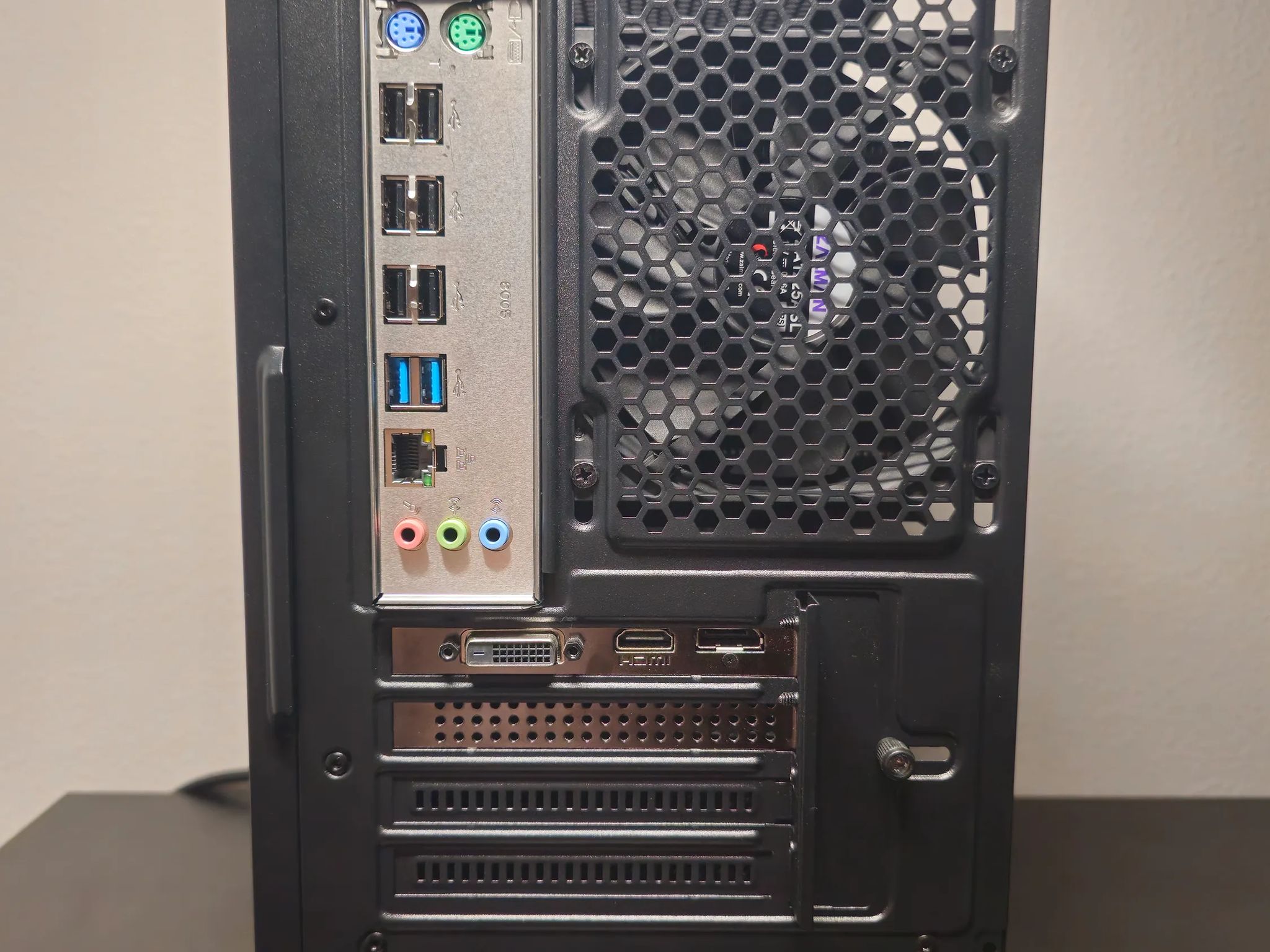 Starter PC // Xeon 10-Core // GTX 1650 SUPER // 16GB DDR4 // 512GB SSD