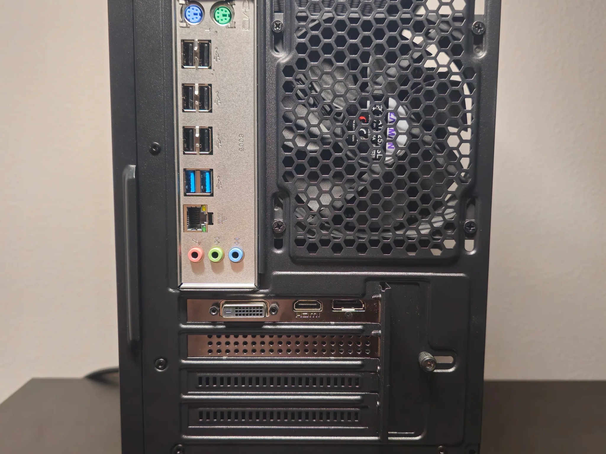 Starter PC // Xeon 10-Core // GTX 1650 SUPER // 16GB DDR4 // 512GB SSD