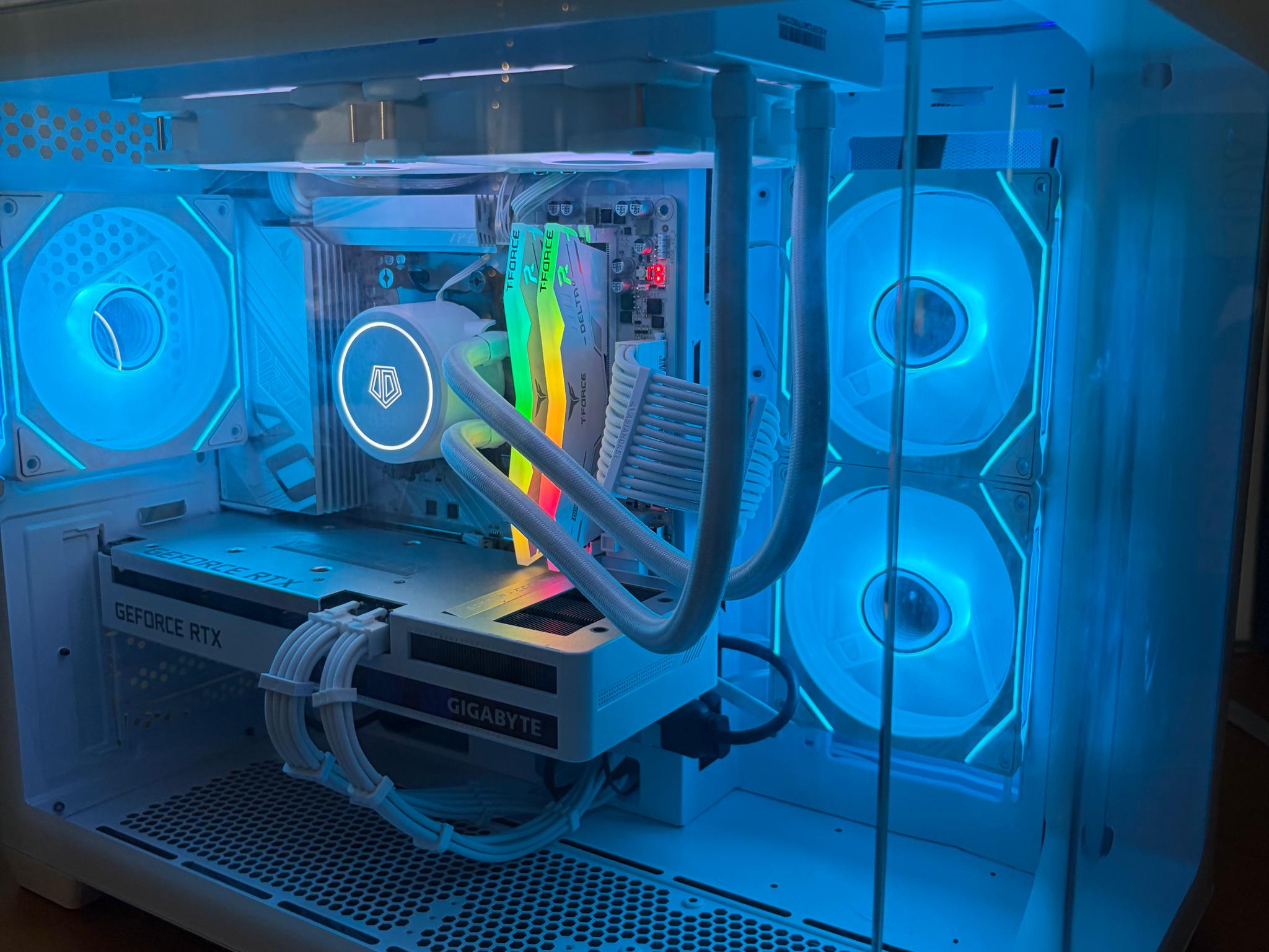 🤍 White Vision Build | Ryzen 5 7600 + RTX 3060 Ti Gaming PC 🤍