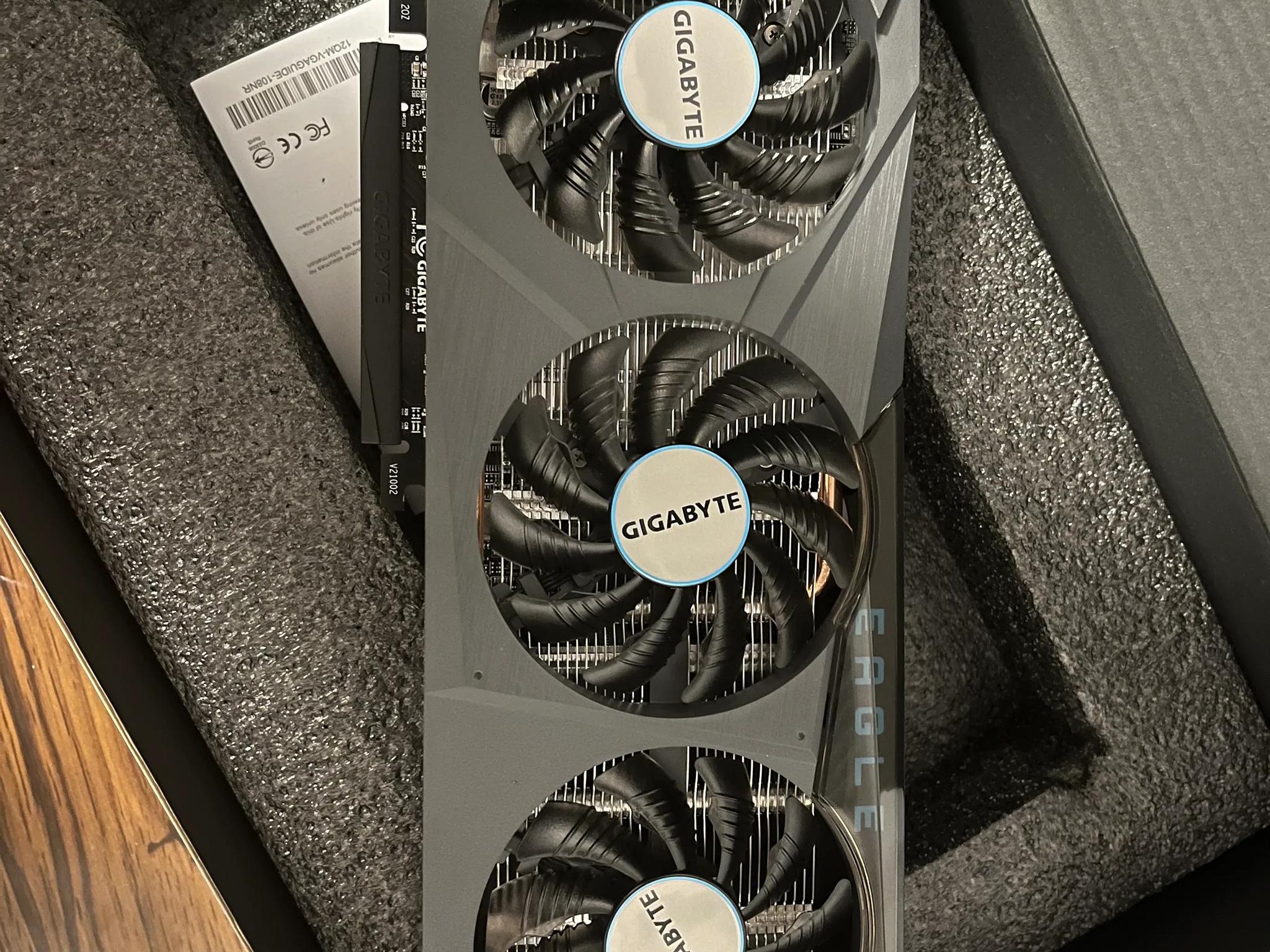 GIGABYTE Eagle Radeon RX6600