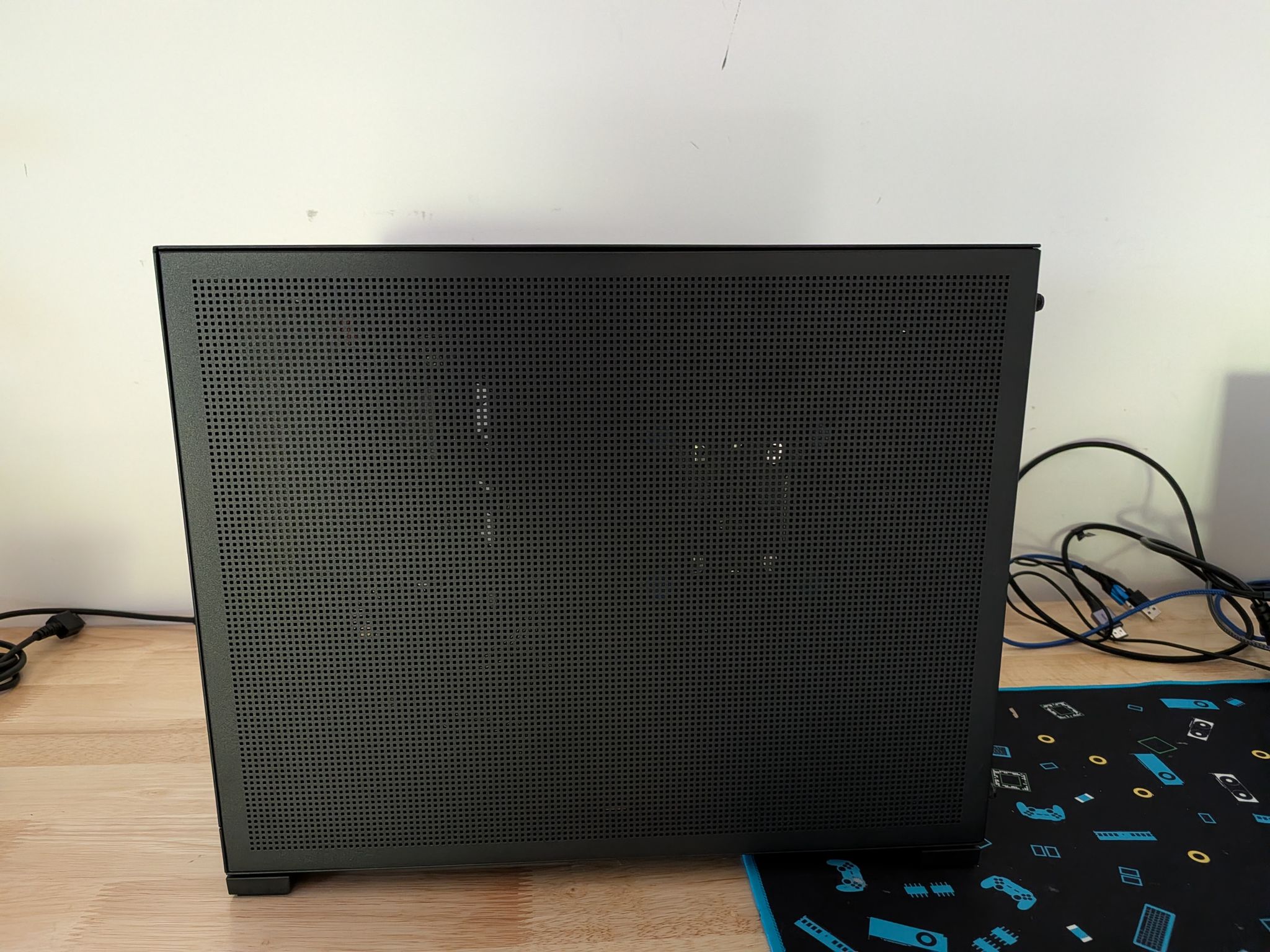 4K Final Boss - RX 9070 XT, Core Ultra 5 250K Plus, 32 GB DDR5 RAM, 2 TB Gen 4, Liquid Cooled, RGB