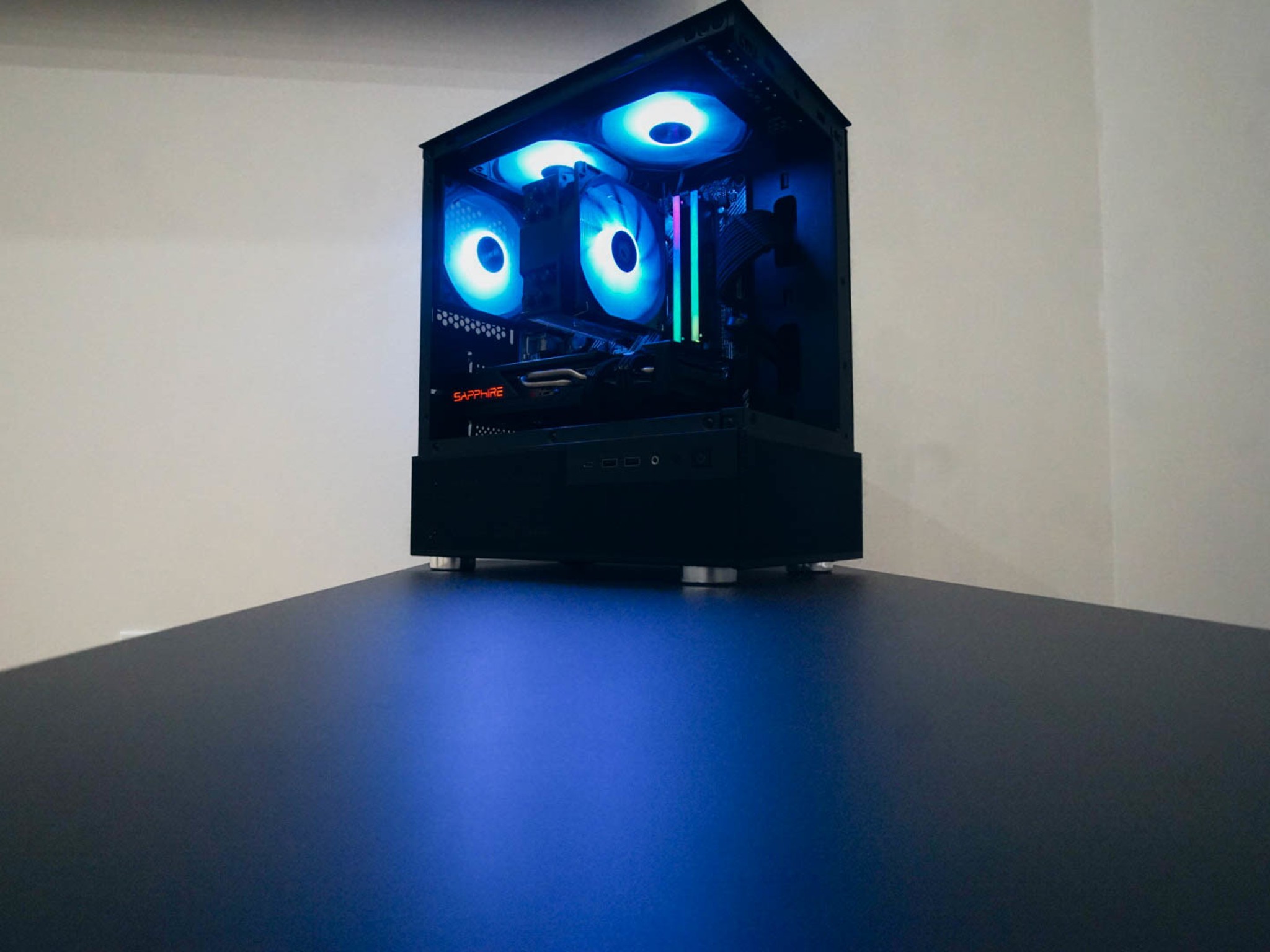 RX 5700XT|R5 5500| 32GB DDR4|1TB SSD|