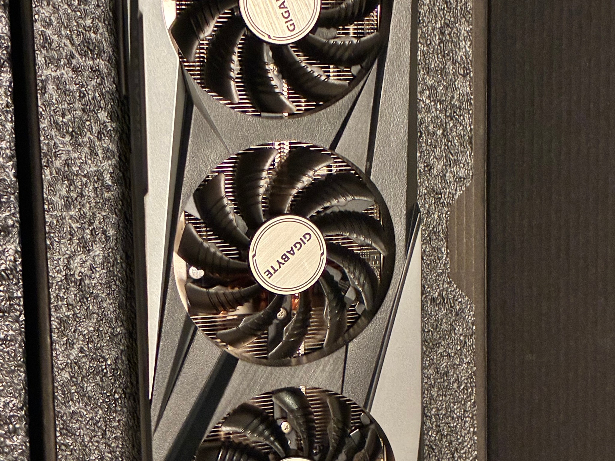 GIGABYTE GAMING OC Radeon RX 7600