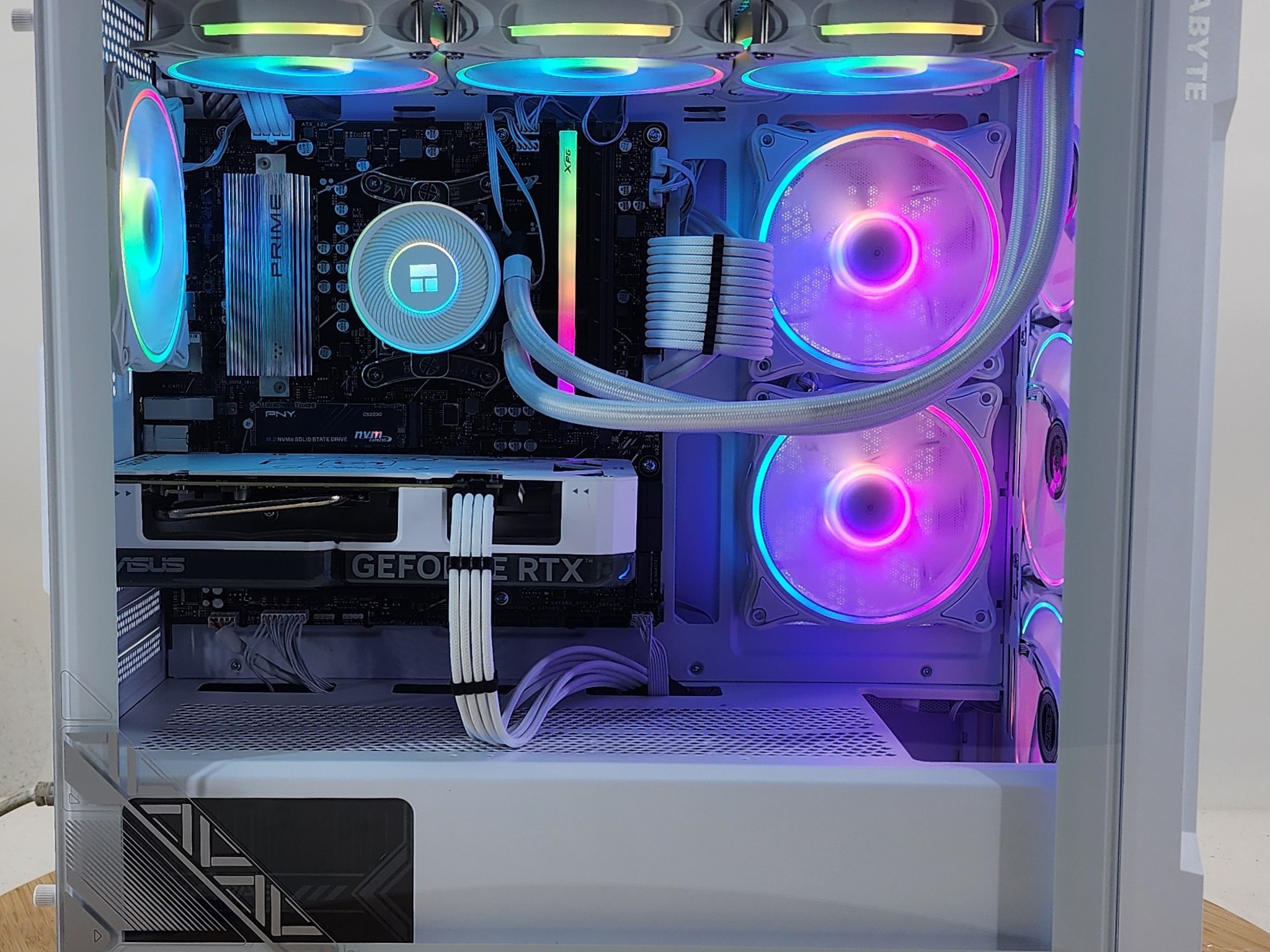 Gaming PC Ryzen 5 9600X 16GB RAM 1TB SSD RTX 4060 Ti 8GB Windows 11 Computer
