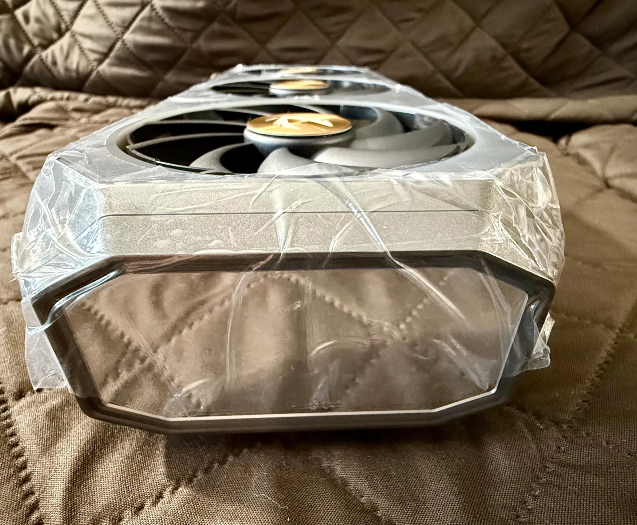 ZOTAC Gaming GeForce RTX 5090 AMP Extreme Infinity - DLSS 4 - 32GB - GDDR7