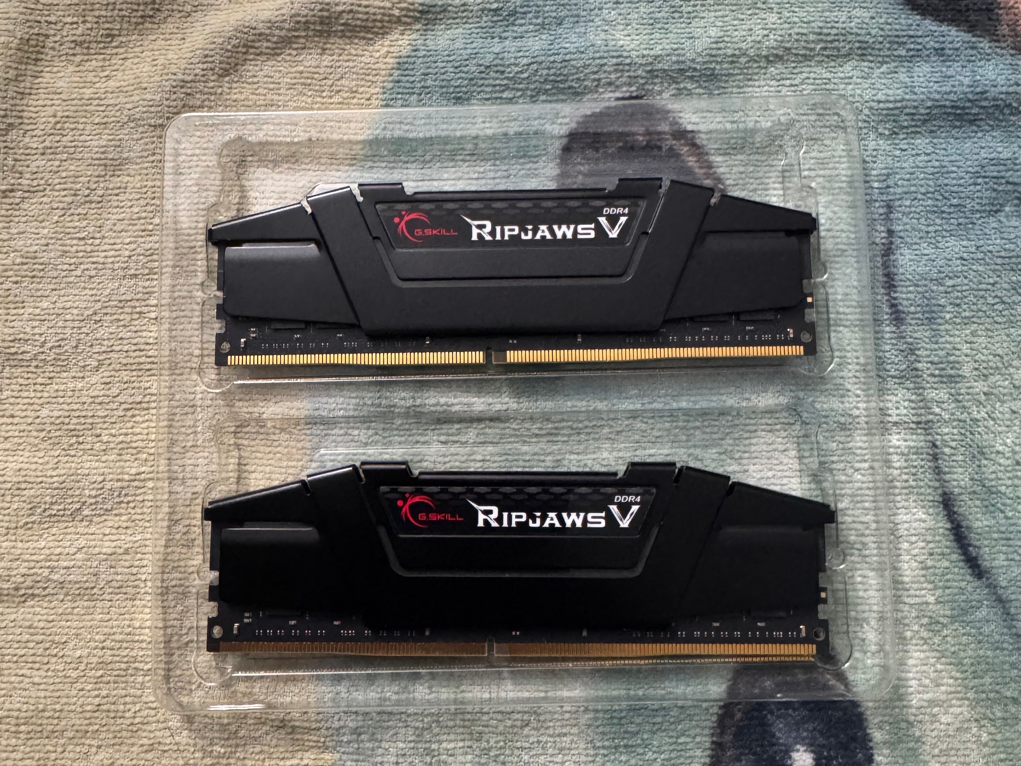 G.Skill Ripjaws V 32GB DDR4 RAM kit (2x16GB)