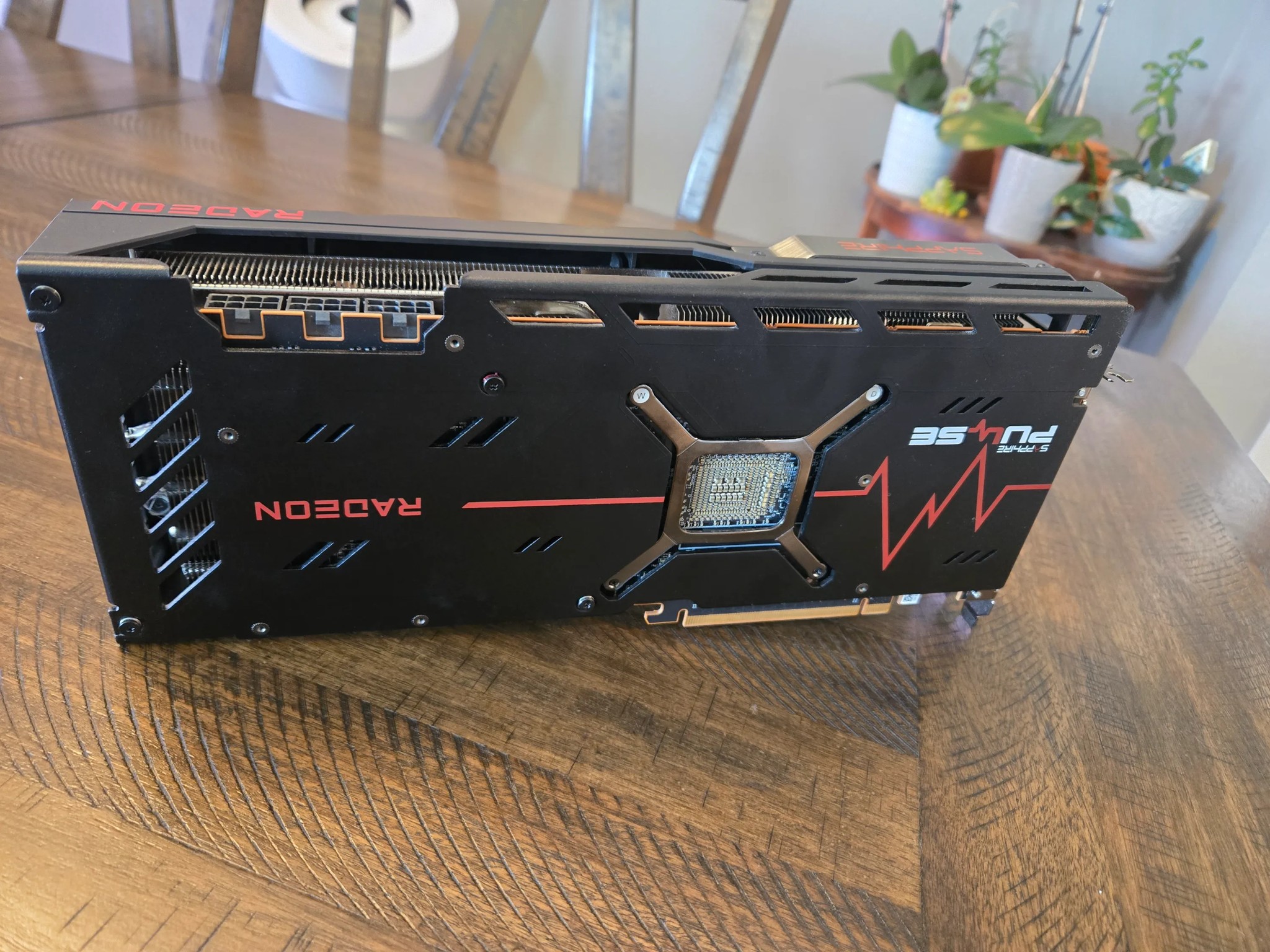 SAPPHIRE PULSE Radeon RX 7900 XTX 24GB GDDR6 PCI Express 4.0 x16 ATX Video Card (Used)